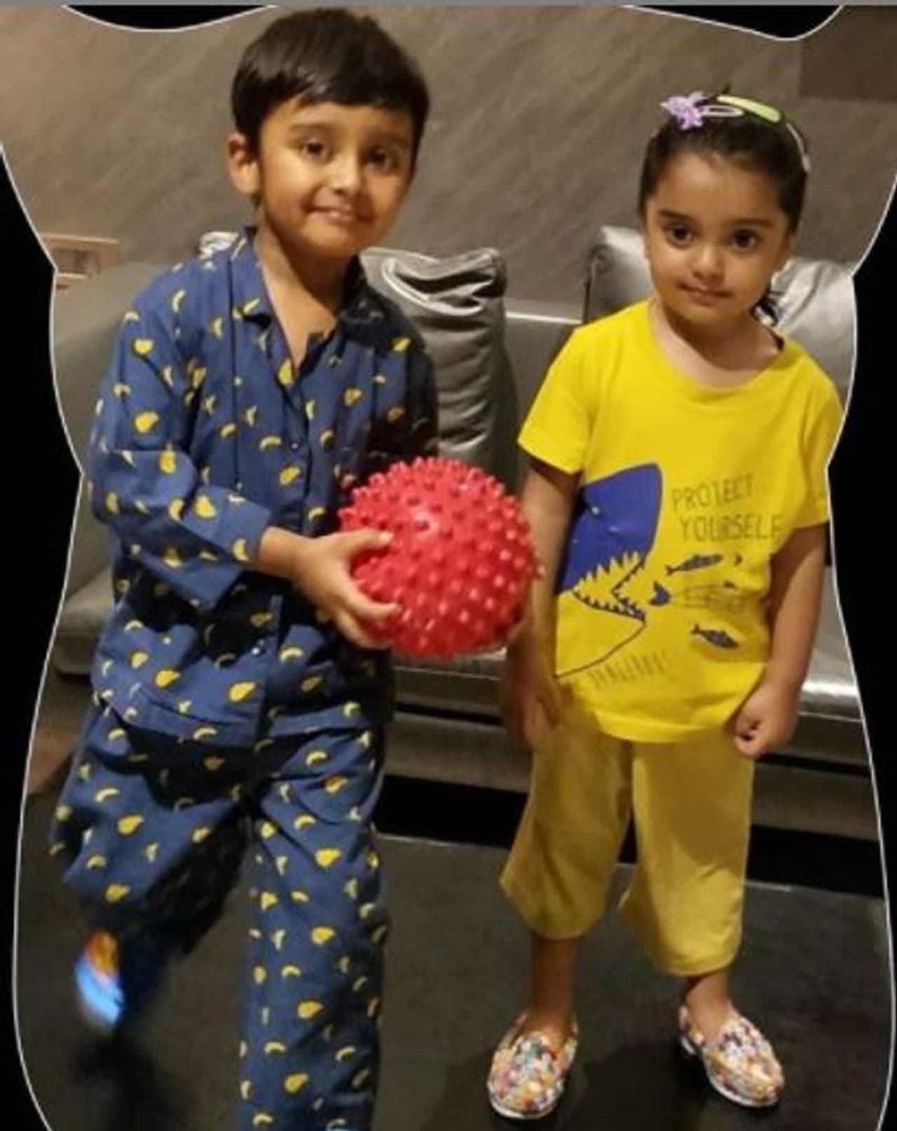 <p>ஜெனிலியாவின் கியூட் குழந்தைகள் </p> <p>ஜெனிலியாவின் கியூட் குழந்தைகள் </p>