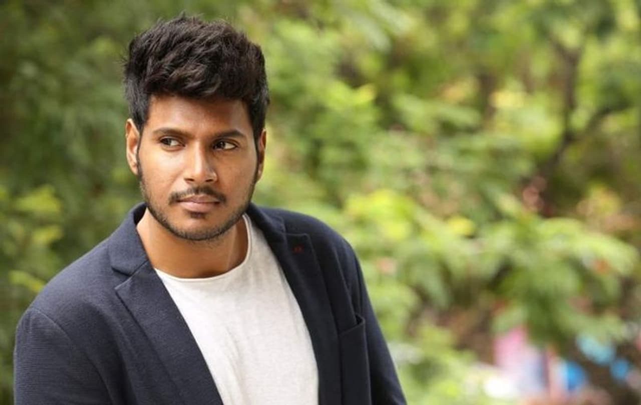 Sandeep Kishan revealed that he suffers from sinus issues in telugu Sandeep Kishan revealed that he suffers from sinus issues in telugu