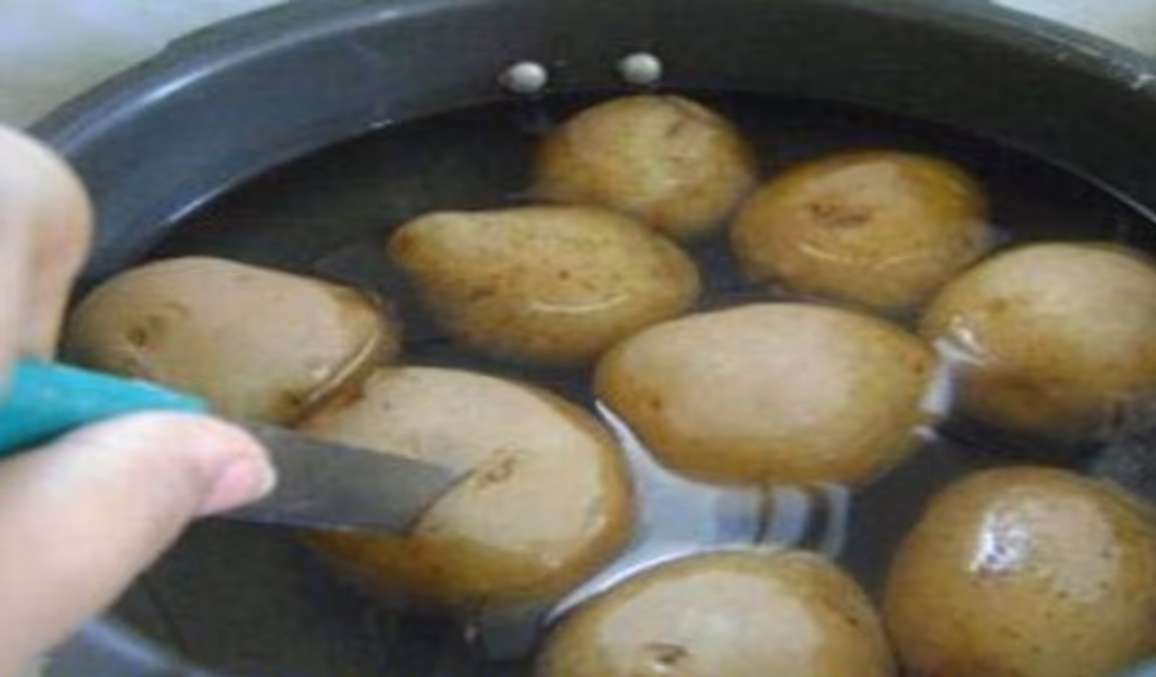 Prevent Cooker From Turning Black In Tamil