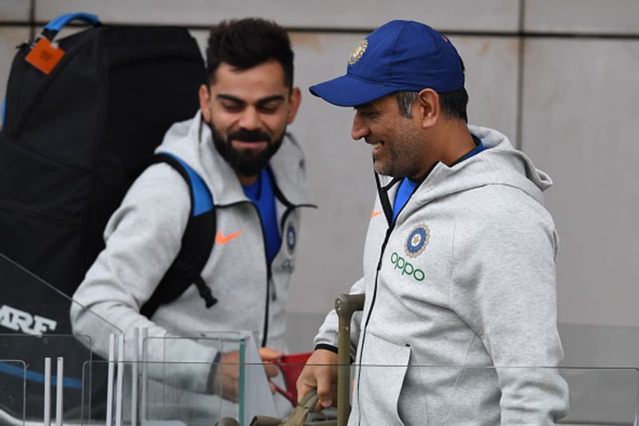 <p>విరాట్ కోహ్లీకి ఇది కెప్టెన్గా 61వ మ్యాచ్. భారత మాజీ సారథి మహేంద్ర సింగ్ ధోనీ 60 టెస్టులకు కెప్టెన్గా వ్యవహారించిన తర్వాత, టెస్టు రిటైర్మెంట్ ప్రకటించిన విషయం తెలిసిందే...</p> <p>విరాట్ కోహ్లీకి ఇది కెప్టెన్గా 61వ మ్యాచ్. భారత మాజీ సారథి మహేంద్ర సింగ్ ధోనీ 60 టెస్టులకు కెప్టెన్గా వ్యవహారించిన తర్వాత, టెస్టు రిటైర్మెంట్ ప్రకటించిన విషయం తెలిసిందే...</p>