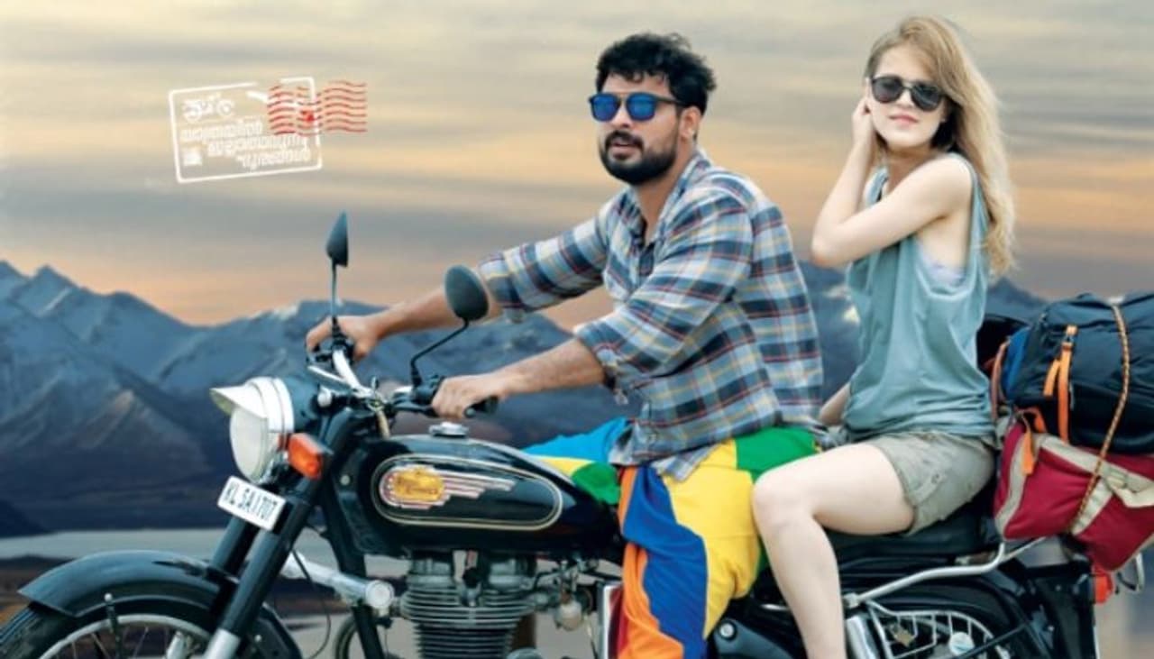 <p><strong>1. കിലോമീറ്റേഴ്സ് ആന്ഡ് കിലോമീറ്റേഴ്സ്</strong></p><p>ടൊവീനോ തോമസിനെ നായകനാക്കി ജിയോ ബേബി സംവിധാനം ചെയ്ത ചിത്രം. നിര്മ്മാണം ആന്റോ ജോസഫ്. മാര്ച്ച് 12ന് തീയേറ്ററുകളില് എത്തേണ്ടിയിരുന്ന ചിത്രം കൊവിഡ് പശ്ചാത്തലത്തില് മാറ്റേണ്ടിവരുകയായിരുന്നു.</p> <p><strong>1. കിലോമീറ്റേഴ്സ് ആന്ഡ് കിലോമീറ്റേഴ്സ്</strong></p><p>ടൊവീനോ തോമസിനെ നായകനാക്കി ജിയോ ബേബി സംവിധാനം ചെയ്ത ചിത്രം. നിര്മ്മാണം ആന്റോ ജോസഫ്. മാര്ച്ച് 12ന് തീയേറ്ററുകളില് എത്തേണ്ടിയിരുന്ന ചിത്രം കൊവിഡ് പശ്ചാത്തലത്തില് മാറ്റേണ്ടിവരുകയായിരുന്നു.</p>