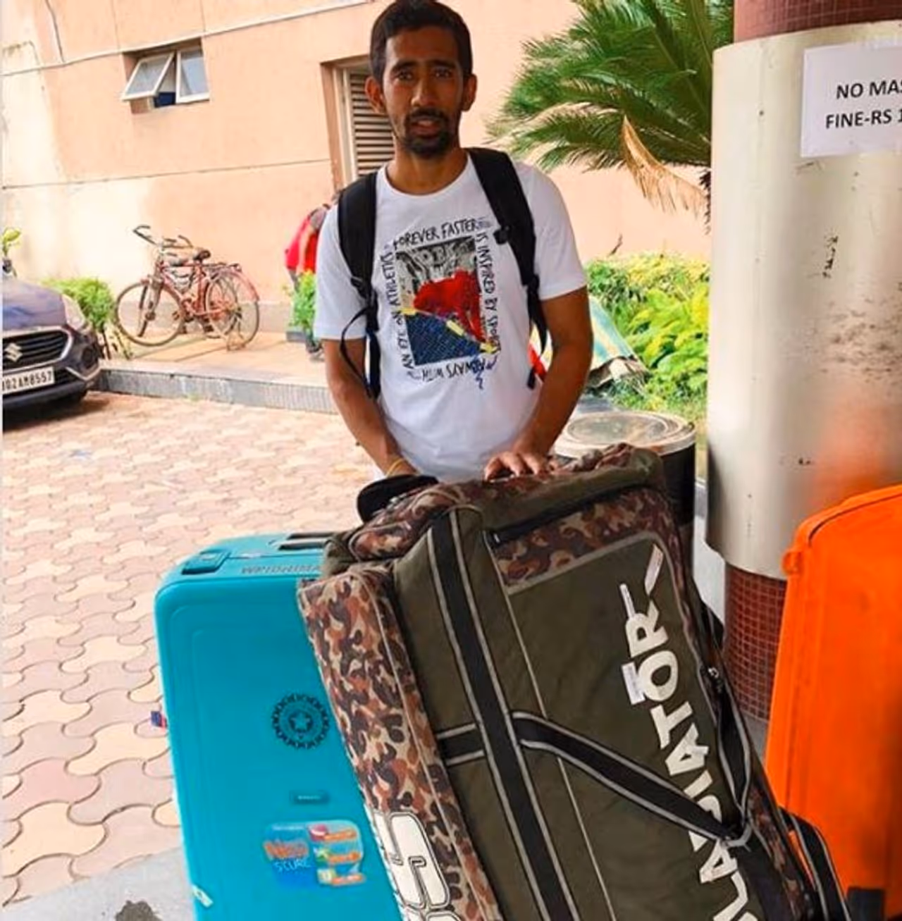 <p>Wriddhiman Saha posted this picture on Instagram saying he is ready with his packed bags. The India Test wicketkeeper batsman will play for Sunrisers Hyderabad (SRH).</p> <p>Wriddhiman Saha posted this picture on Instagram saying he is ready with his packed bags. The India Test wicketkeeper batsman will play for Sunrisers Hyderabad (SRH).</p>