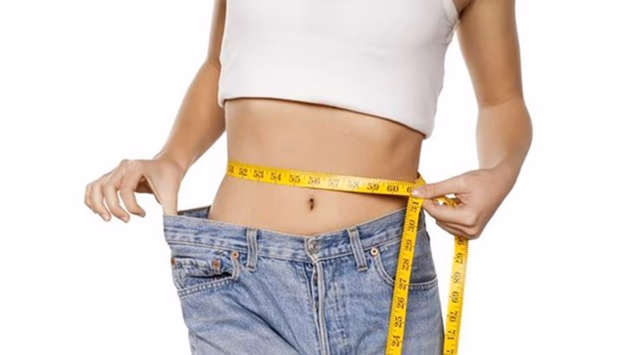 <p>The main issue behind our inability to lose fat from the tummy area lies in the wrong meal times we have been following for as long as we can remember. Unlike the west, where dinner is set before 8 pm, in a typical Indian home, dinner is no time before 8 pm, if not 9. This is where Indians lose as there is nothing wrong in our diet.<br /> </p> <p>The main issue behind our inability to lose fat from the tummy area lies in the wrong meal times we have been following for as long as we can remember. Unlike the west, where dinner is set before 8 pm, in a typical Indian home, dinner is no time before 8 pm, if not 9. This is where Indians lose as there is nothing wrong in our diet.<br /> </p>