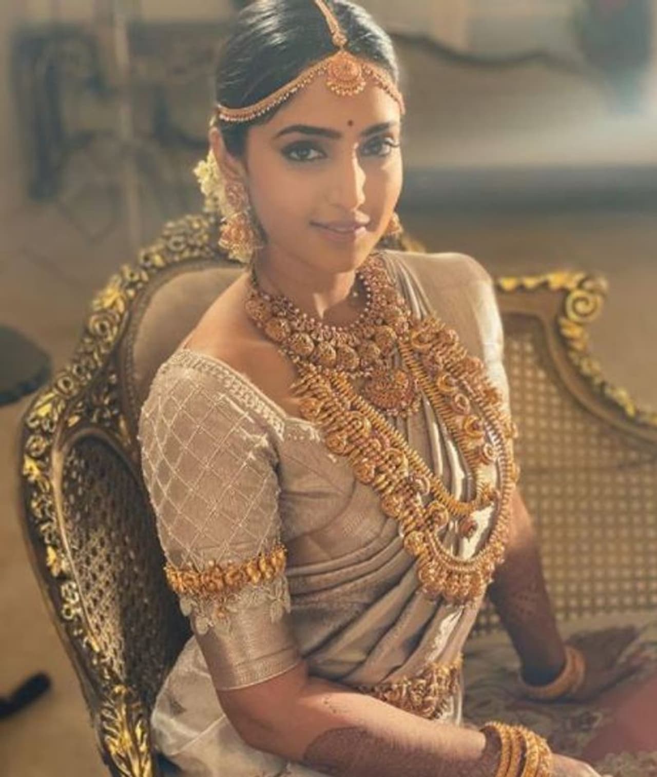 <p>&nbsp;ರೆಬಾ ಹುಟ್ಟಿದ್ದು ಫೆಬ್ರವರಿ 4,1994ರಲ್ಲಿ. ಮೂಲತಃ ಮಂಗಳೂರಿನವರಾಗಿದ್ದು, ಮಲಯಾಳಿ ಕುಟುಂಬಕ್ಕೆ ಸೇರಿದ್ದಾರೆ.&nbsp;</p>