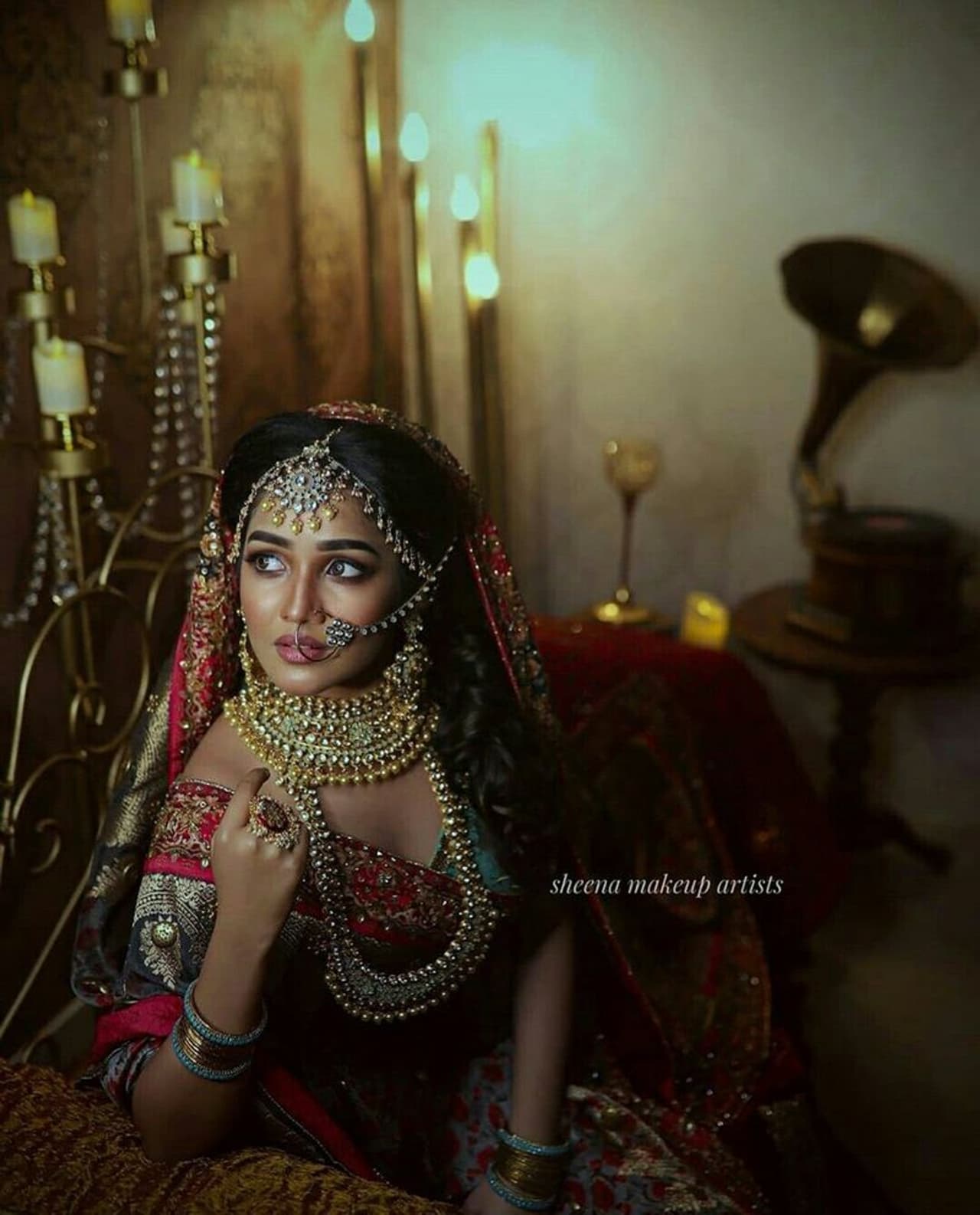 <p>குழந்தை நட்சத்திரமாக மலையாள சினிமாவில் தான் தனது திரைப்பயணத்தை தொடங்கினார். சோட்டா மும்பை என்பது தான் அனிகா முதன் முதலில் அறிமுகமான திரைப்படம்.</p> <p>குழந்தை நட்சத்திரமாக மலையாள சினிமாவில் தான் தனது திரைப்பயணத்தை தொடங்கினார். சோட்டா மும்பை என்பது தான் அனிகா முதன் முதலில் அறிமுகமான திரைப்படம்.</p>