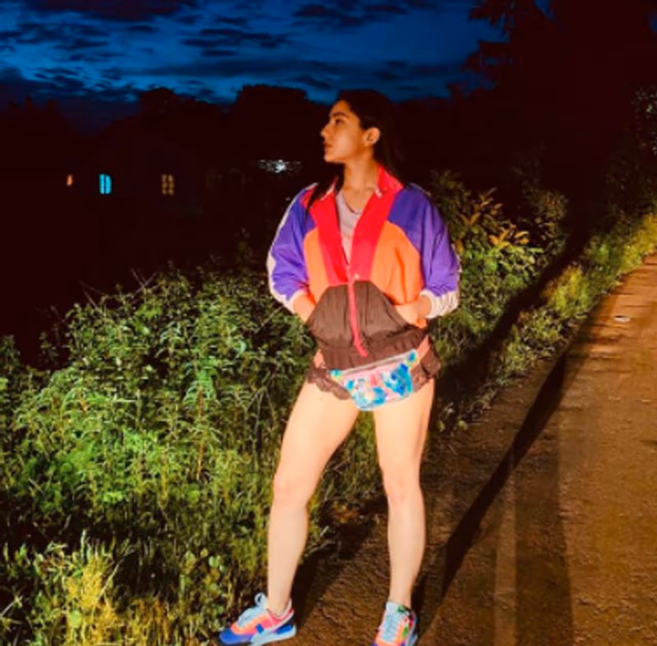 <p>ಇತ್ತೀಚೆಗಷ್ಟೇ ಬಾಲಿವುಡ್ ಸೆಲೆಬ್ರಿಟಿಗಳು ಸಂಭ್ರಮದಿಂದ ಗಣೇಶ ಚತುರ್ಥಿ ಆಚರಿಸಿದ್ದಾರೆ. ಶಾರೂಖ್ ಖಾನ್ ಹಬ್ಬ ಆಚರಿಸಿದ್ದಕ್ಕೆ ಟ್ರೋಲ್ ಆಗಿದ್ದರು.</p>