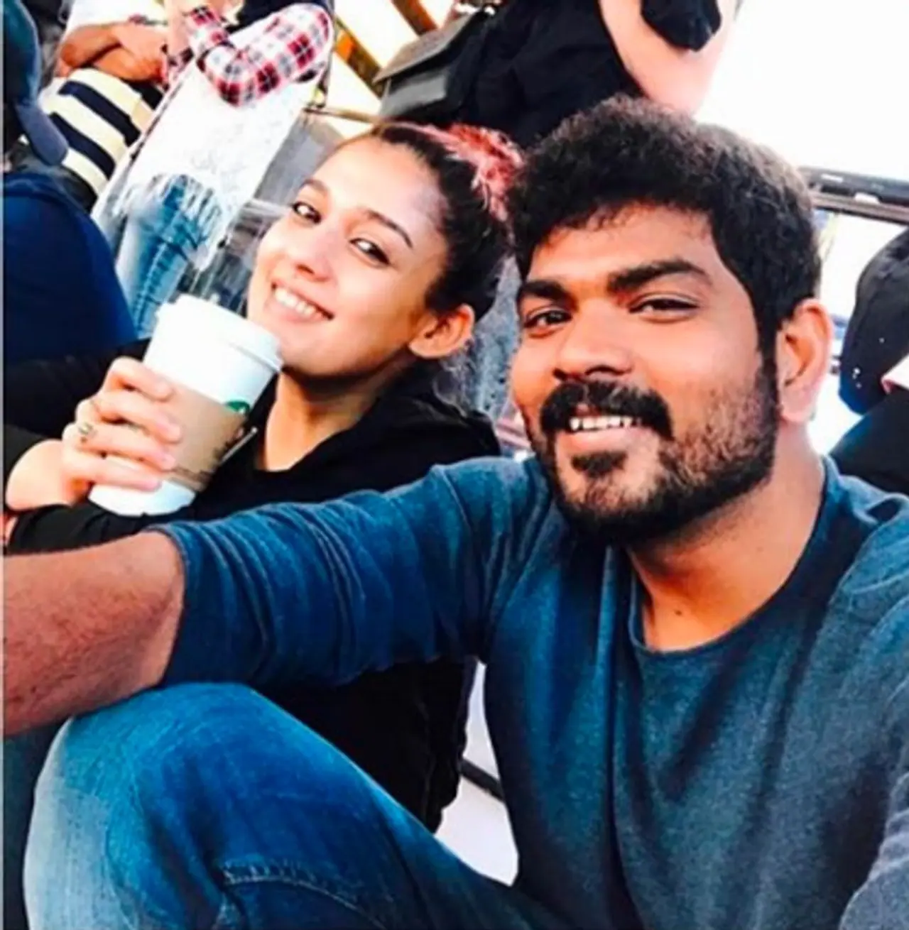 <p>ನಿರ್ದೇಶಕ ವಿಘ್ನೇಶ್ ಮತ್ತು ನಟಿ ನಯನ್ತಾರಾ ಮದುವೆಗೆ ಫ್ಯಾನ್ಸ್ ಕಾಯುತ್ತಿದ್ದಾರೆ. ಆದರೆ ಕೆರಿಯರ್ನಲ್ಲಿ ಬ್ಯುಸಿ ಇರೋ ಸೆಲೆಬ್ರಿಟಿಗಳು ಸದ್ಯ ಮದುವೆಯಾಗೋದು ಡೌಟ್.</p> <p>ನಿರ್ದೇಶಕ ವಿಘ್ನೇಶ್ ಮತ್ತು ನಟಿ ನಯನ್ತಾರಾ ಮದುವೆಗೆ ಫ್ಯಾನ್ಸ್ ಕಾಯುತ್ತಿದ್ದಾರೆ. ಆದರೆ ಕೆರಿಯರ್ನಲ್ಲಿ ಬ್ಯುಸಿ ಇರೋ ಸೆಲೆಬ್ರಿಟಿಗಳು ಸದ್ಯ ಮದುವೆಯಾಗೋದು ಡೌಟ್.</p>