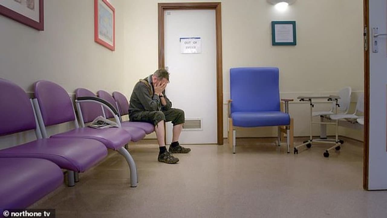 <p>പരിശോധനയിൽ ലിംഗ കാൻസർ ( penile cancer) ആണെന്ന് തിരിച്ചറിഞ്ഞു. എന്നാൽ, തനിക്ക് കാൻസറാണോ എന്ന് ഉറപ്പിക്കുന്നതിന് യൂറോപ്പിലെ പ്രമുഖ മെഡിക്കൽ ഇൻസ്റ്റിറ്റ്യൂട്ടായ സെന്റ് ജോർജ്ജ് ടൂട്ടിംഗിലെ പ്രാദേശിക ആശുപത്രിയിലെ മറ്റൊരു ഡോക്ടറെ കൂടി റിച്ചാർഡ് കാണുകയുണ്ടായി. </p> <p>പരിശോധനയിൽ ലിംഗ കാൻസർ ( penile cancer) ആണെന്ന് തിരിച്ചറിഞ്ഞു. എന്നാൽ, തനിക്ക് കാൻസറാണോ എന്ന് ഉറപ്പിക്കുന്നതിന് യൂറോപ്പിലെ പ്രമുഖ മെഡിക്കൽ ഇൻസ്റ്റിറ്റ്യൂട്ടായ സെന്റ് ജോർജ്ജ് ടൂട്ടിംഗിലെ പ്രാദേശിക ആശുപത്രിയിലെ മറ്റൊരു ഡോക്ടറെ കൂടി റിച്ചാർഡ് കാണുകയുണ്ടായി. </p>