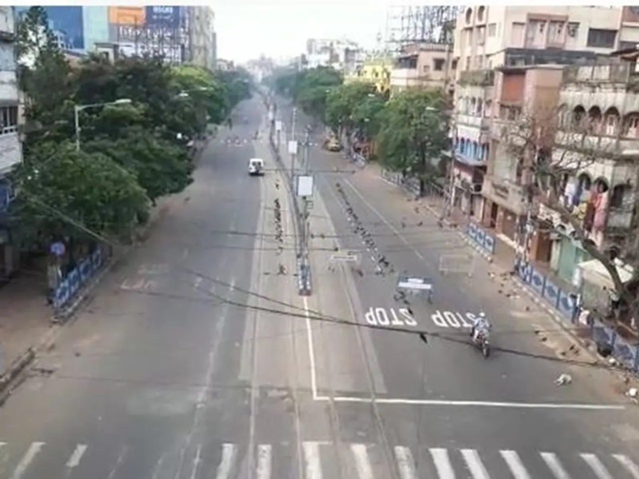 <p>Complete lockdown will be imposed across West Bengal on September 7, 11 and 12 to contain the spread of COVID 19, chief secretary Rajiva Sinha said on Monday.</p> <p>Complete lockdown will be imposed across West Bengal on September 7, 11 and 12 to contain the spread of COVID 19, chief secretary Rajiva Sinha said on Monday.</p>