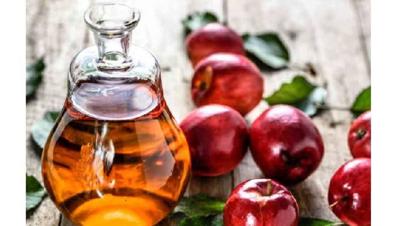 <p><strong>Apple cider vinegar: </strong>It is a morning elixir when had regularly with water in the morning it boosts your metabolism and aids in weight loss.</p>