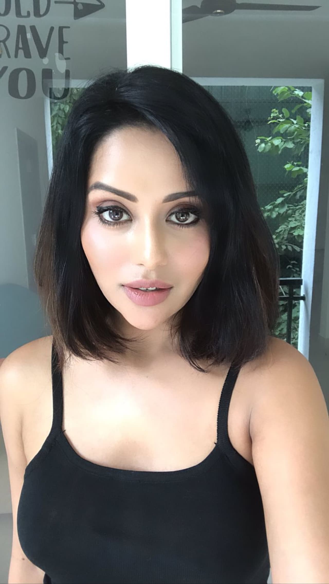 <p>மாடல் அழகியான ரைசா வில்சன், முதன் முதலில் தமிழில் வெளியான பிக்பாஸ் நிகழ்ச்சி மூலம் தமிழக மக்களின் கவனம் ஈர்த்தவர்.</p> <p>மாடல் அழகியான ரைசா வில்சன், முதன் முதலில் தமிழில் வெளியான பிக்பாஸ் நிகழ்ச்சி மூலம் தமிழக மக்களின் கவனம் ஈர்த்தவர்.</p>