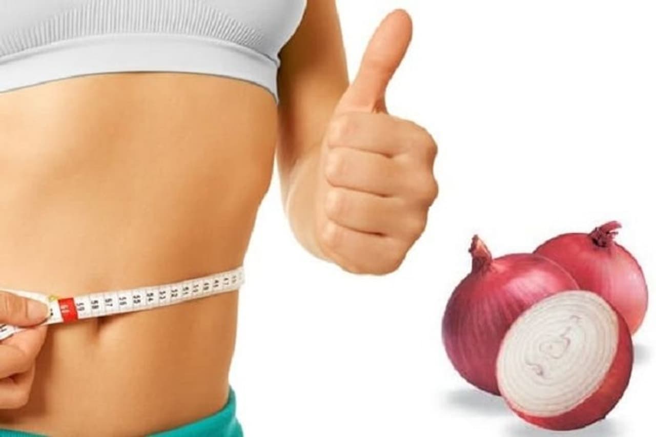 <p>ಕೊರೋನಾದಿಂದಾಗಿ ಜನ ಮನೆಯೊಳಗೆ ಕುಳಿತು ಕಂಪ್ಯೂಟರ್ ದಿಟ್ಟಿಸುವುದೇ ಕೆಲಸ ಆಗಿ ಬಿಟ್ಟಿದೆ. ಎಲ್ಲಿಗೂ ಹೋಗುವಂತೆಯೂ ಇಲ್ಲ. ಹೀಗಾಗಿಯೇ ಲಾಕ್ಡೌನ್ ಸಮಯದಲ್ಲಿ ಬಹುಳಷ್ಟು ಜನ ತೂಕ ಹೆಚ್ಚಿಸಿಕೊಂಡಿದ್ದಾರೆ.</p> <p>ಕೊರೋನಾದಿಂದಾಗಿ ಜನ ಮನೆಯೊಳಗೆ ಕುಳಿತು ಕಂಪ್ಯೂಟರ್ ದಿಟ್ಟಿಸುವುದೇ ಕೆಲಸ ಆಗಿ ಬಿಟ್ಟಿದೆ. ಎಲ್ಲಿಗೂ ಹೋಗುವಂತೆಯೂ ಇಲ್ಲ. ಹೀಗಾಗಿಯೇ ಲಾಕ್ಡೌನ್ ಸಮಯದಲ್ಲಿ ಬಹುಳಷ್ಟು ಜನ ತೂಕ ಹೆಚ್ಚಿಸಿಕೊಂಡಿದ್ದಾರೆ.</p>