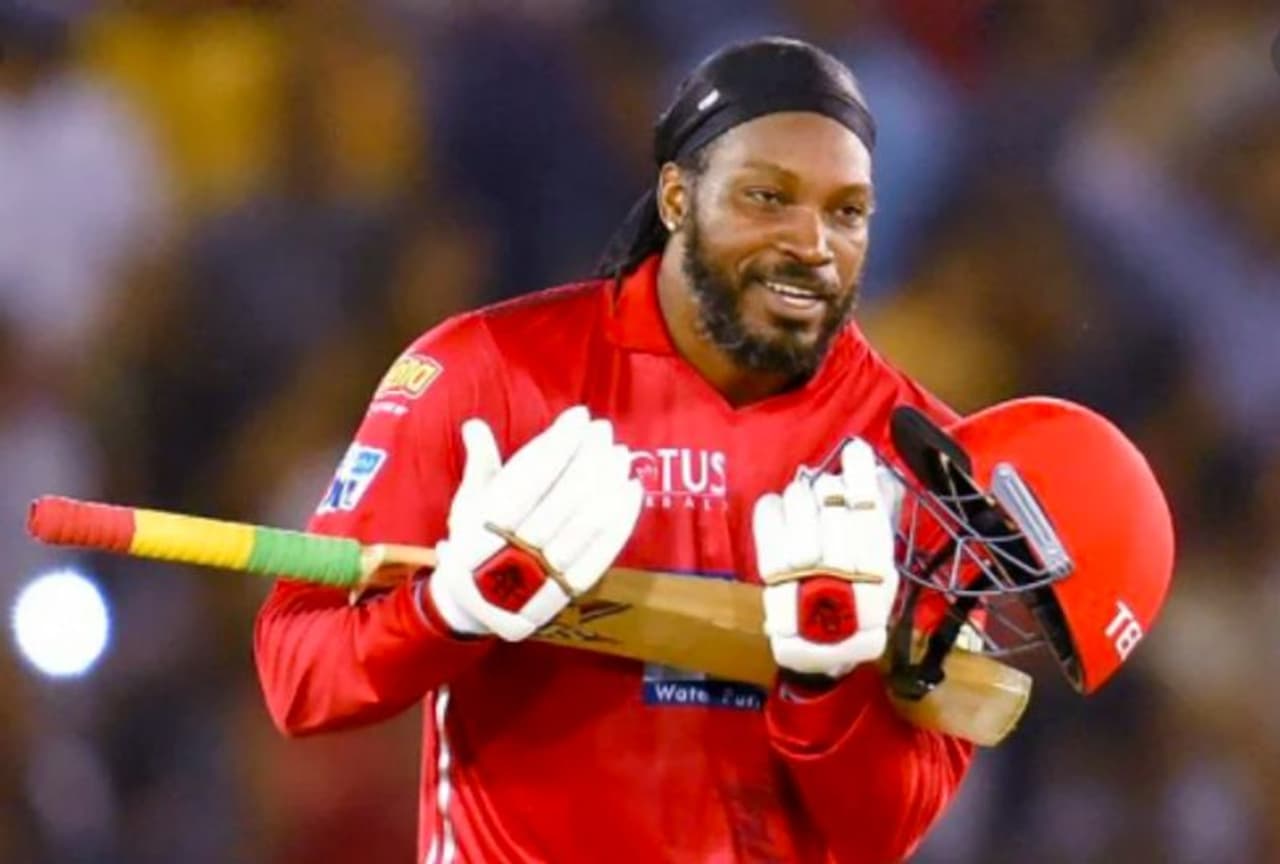 <p><b>1. ಕ್ರಿಸ್ ಗೇಲ್:</b></p> <p><b>1. ಕ್ರಿಸ್ ಗೇಲ್:</b></p>