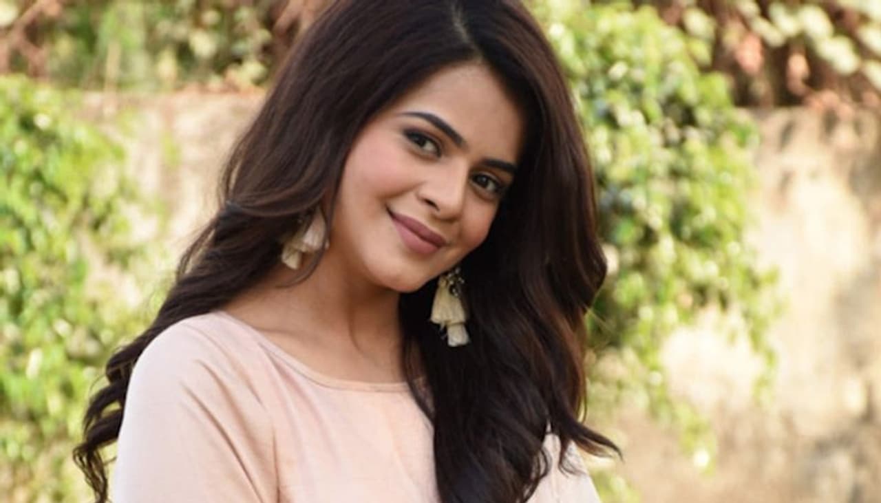 <p>We can often get nostalgic thinking about our teachers, who have selflessly taught us and who have played a huge role in making us what we are today.Talking about the same, this is what COLORS actors had to say</p><p style="text align: justify;">Jigyasa Singh as Heer from Shakti Astitva Ke Ehsaas Ki, said, “Teachers are a very important part of our lives and they shape the way we see the world. A right teacher can change the course of a person’s life. I am very lucky to have met some extraordinary teachers who motivated me and molded me into the person who I am today and I am eternally grateful for that. Teacher’s Day also makes me nostalgic as I recall my school days when we would dress up like them and celebrate in our class. I really thank each and every teacher across the country for their selfless service.</p> <p>We can often get nostalgic thinking about our teachers, who have selflessly taught us and who have played a huge role in making us what we are today.Talking about the same, this is what COLORS actors had to say</p><p style="text align: justify;">Jigyasa Singh as Heer from Shakti Astitva Ke Ehsaas Ki, said, “Teachers are a very important part of our lives and they shape the way we see the world. A right teacher can change the course of a person’s life. I am very lucky to have met some extraordinary teachers who motivated me and molded me into the person who I am today and I am eternally grateful for that. Teacher’s Day also makes me nostalgic as I recall my school days when we would dress up like them and celebrate in our class. I really thank each and every teacher across the country for their selfless service.</p>