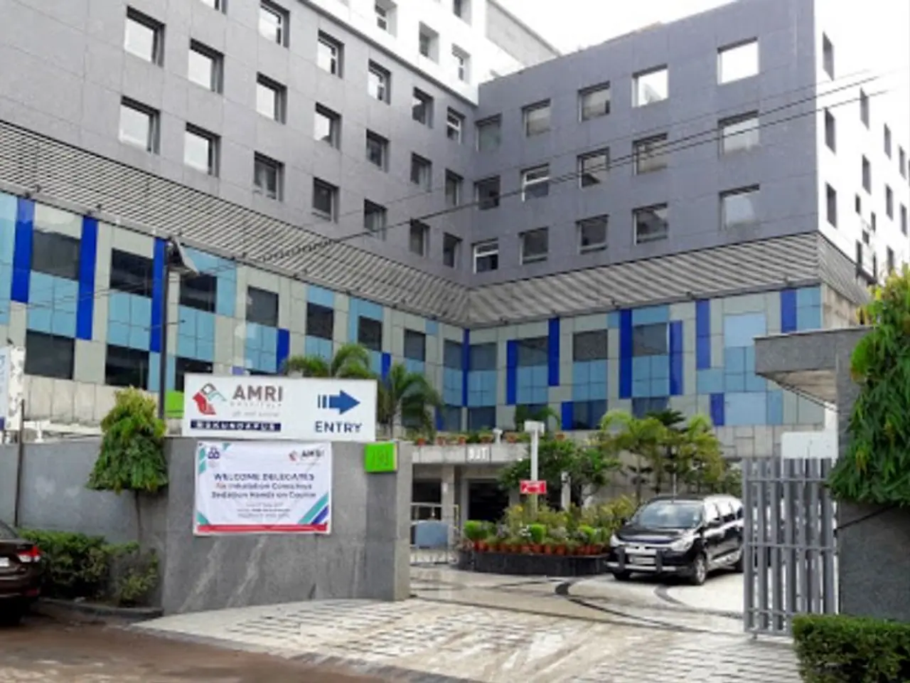 <p> The list of expenses related to medical services has not been published in compliance with the advisory of the commission in several private hospitals in Kolkata. In this context, the Health Commission sought the statements of 8 private hospitals by filing cases. Among the 8 private hospitals is DESUN Hospital.</p><p> </p> <p> The list of expenses related to medical services has not been published in compliance with the advisory of the commission in several private hospitals in Kolkata. In this context, the Health Commission sought the statements of 8 private hospitals by filing cases. Among the 8 private hospitals is DESUN Hospital.</p><p> </p>