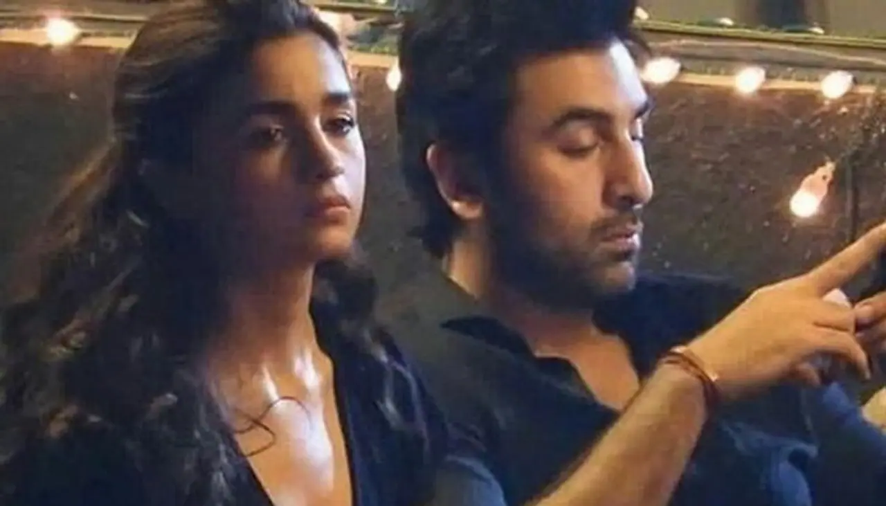 <p style="text align: justify;">Last year, Alia Bhatt and Ranbir Kapoor made their hush hush relationship public. They attended functions together and were seen expressing their love for each other on public forums too.</p><p>&nbsp;</p>