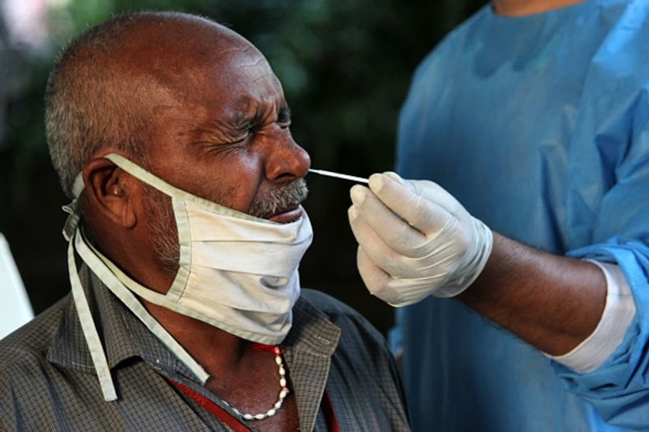 <p>Pune has become the first district in the country to record more than two lakh coronavirus cases<br /> </p> <p>Pune has become the first district in the country to record more than two lakh coronavirus cases<br /> </p>