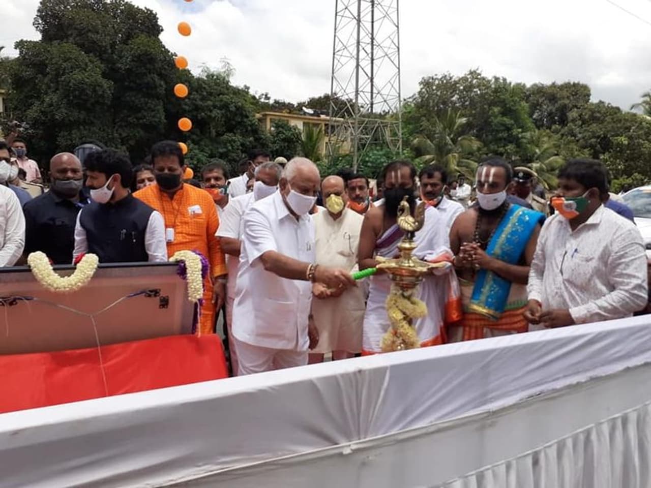 <p>Bengaluru: Chief minister of Karnataka BS Yediyurappa on Tuesday inaugurated and named a flyover in Yelahanka after Vinayak Damodar Savarkar.</p>