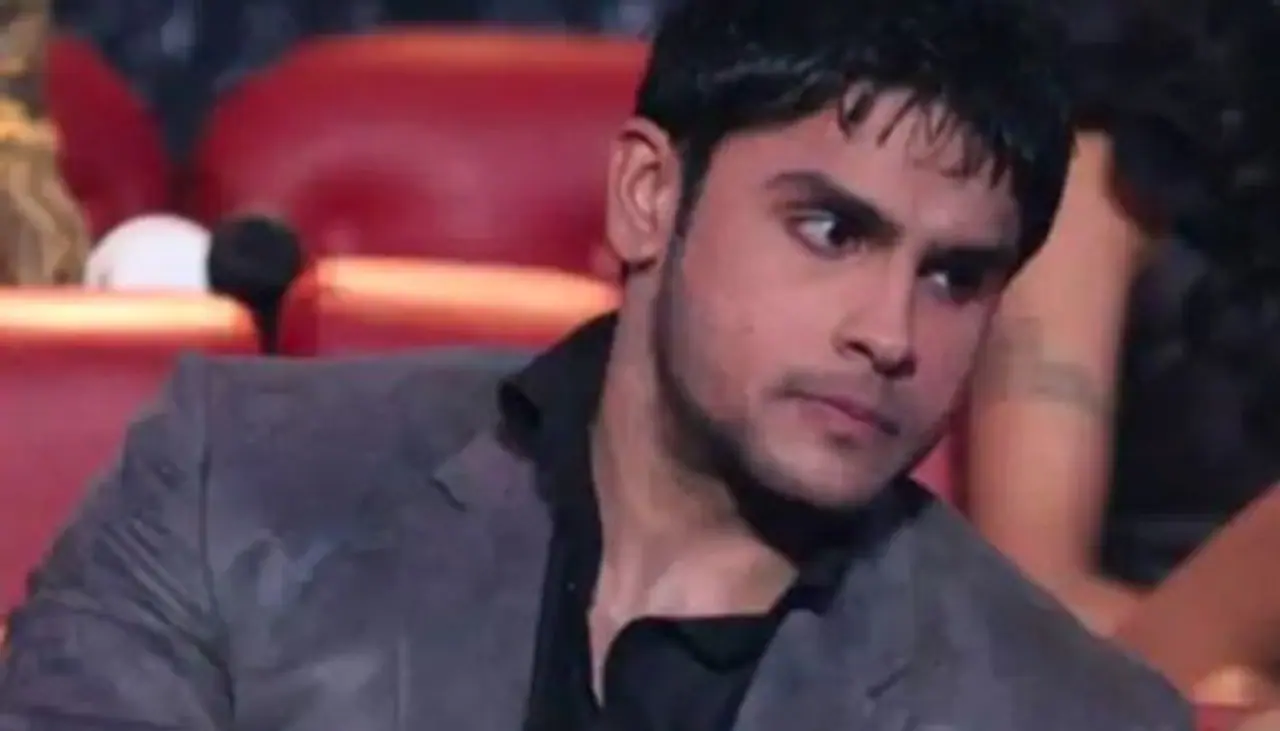 <p>Whenever talks about Mahesh Bhatt and his children begins its mostly about Pooja Bhatt, Shaheen Bhatt and Alia Bhatt, his son Rahul Bhatt is always out of the picture.</p> <p>Whenever talks about Mahesh Bhatt and his children begins its mostly about Pooja Bhatt, Shaheen Bhatt and Alia Bhatt, his son Rahul Bhatt is always out of the picture.</p>