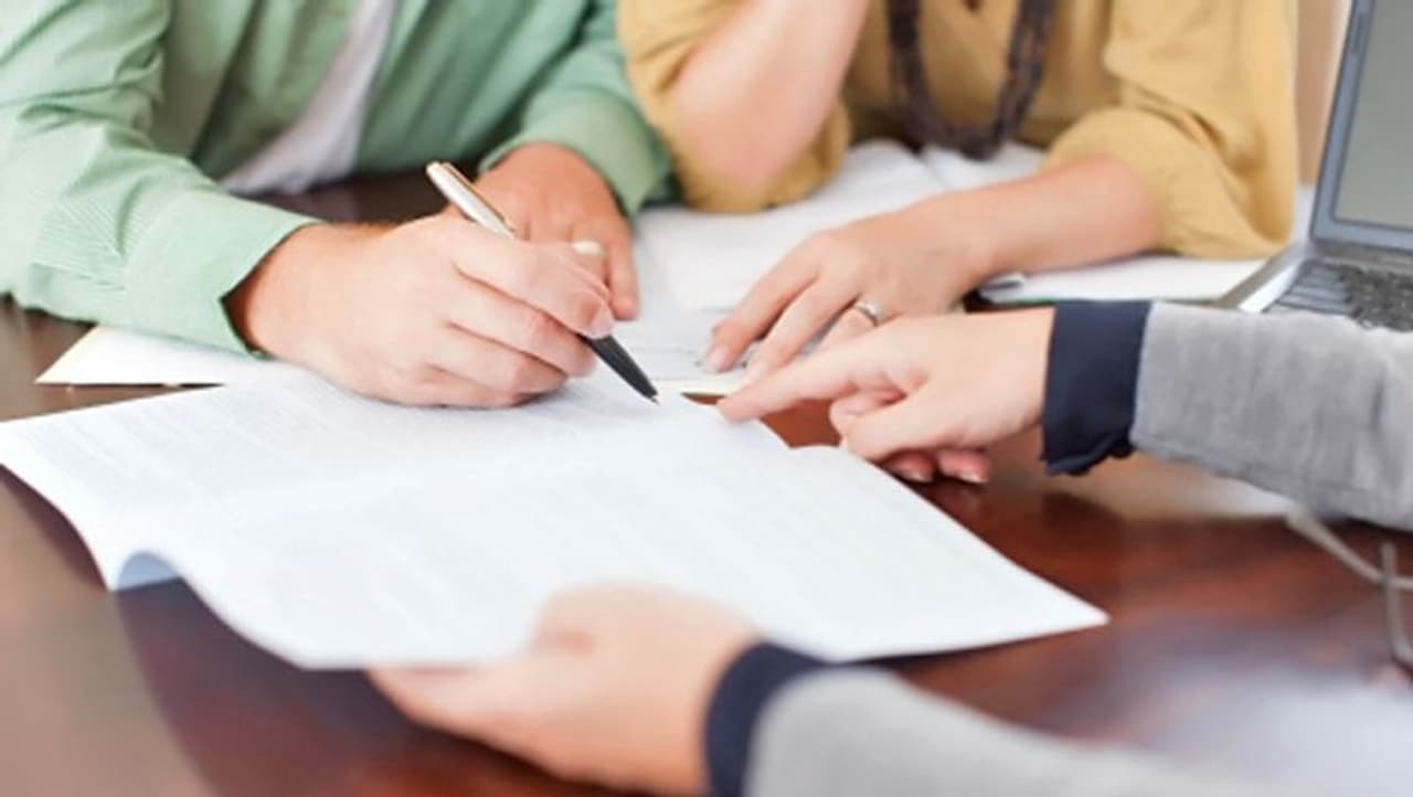 <p>If you're at the cusp of making a career decision then think twice about the field of work you want to get into. A job not only ensure money, it changes your lifestyle, determines the amount of time you have on your hands and has the potential to affect your personal relationships in some way.</p>