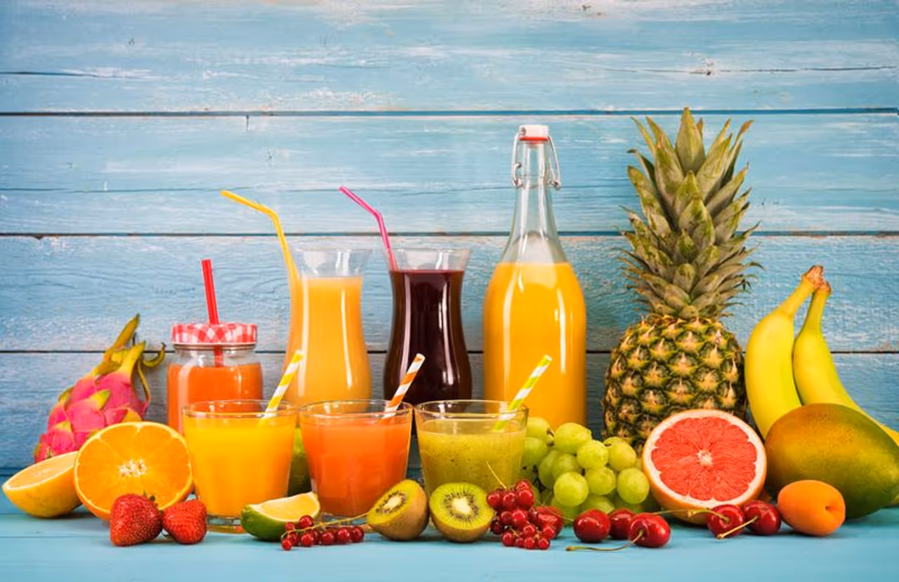 <p>Juicing for weight loss is not a new concept. It's been doing the rounds for a few years. But what we're telling you here is not to go on a liquid diet but to add certain fresh juices to your daily meals that can help speed up weight loss.<br />&nbsp;</p>
