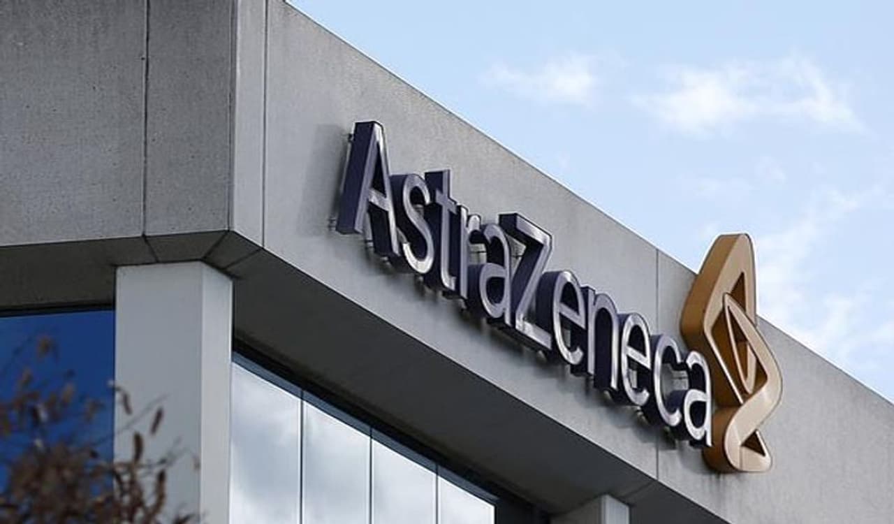 <p>AstraZeneca Plc plans to start early and mid stage clinical trials of its Covid 19 vaccine candidate in China this year, a senior executive said on Friday, as it prepares a global rollout of the vaccine.</p>