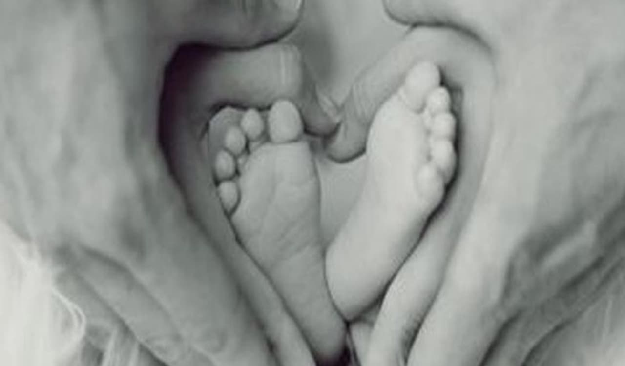 <p>There are options abroad to know the gender of the baby that will come into this world soon. Matured couples accept whatever may be the case and plan accordingly to welcome the arrival of a new family member. But in India, it is a crime to know the gender of a baby before birth as female infanticide is still practiced. However, mature couples and families can still note down these points to welcome the baby as these are some indicators of expecting a baby girl.</p> <p>There are options abroad to know the gender of the baby that will come into this world soon. Matured couples accept whatever may be the case and plan accordingly to welcome the arrival of a new family member. But in India, it is a crime to know the gender of a baby before birth as female infanticide is still practiced. However, mature couples and families can still note down these points to welcome the baby as these are some indicators of expecting a baby girl.</p>