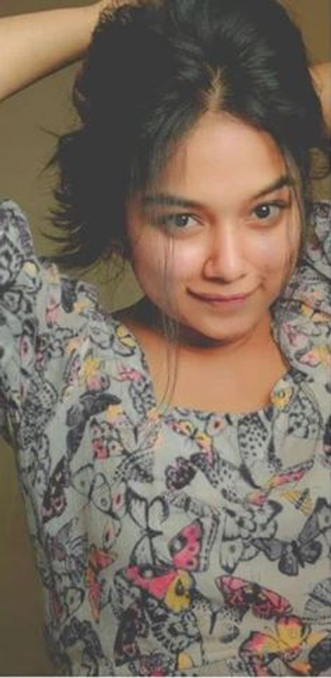 <p>சுத்தமா மேக்அப் போடாமல் இருக்கும் பேரழகி&nbsp;</p>