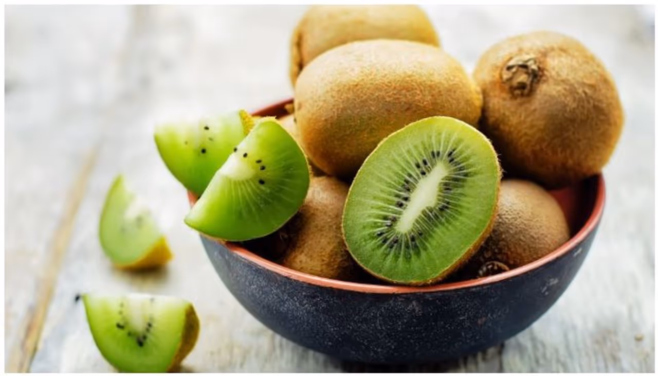Green Kiwi Fruit: