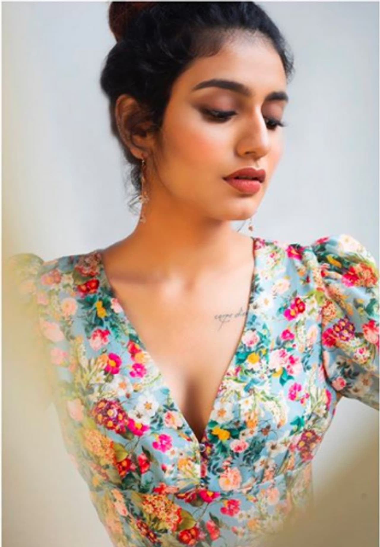 <p>ತಮ್ಮ ಆರಂಭಿಕ ಸಿನಿಮಾದಲ್ಲಿಯೇ ಹಿಟ್ ಆದ ನಟಿ ಪ್ರಿಯಾ ಪ್ರಕಾಶ್ ವಾರಿಯರ್.</p>