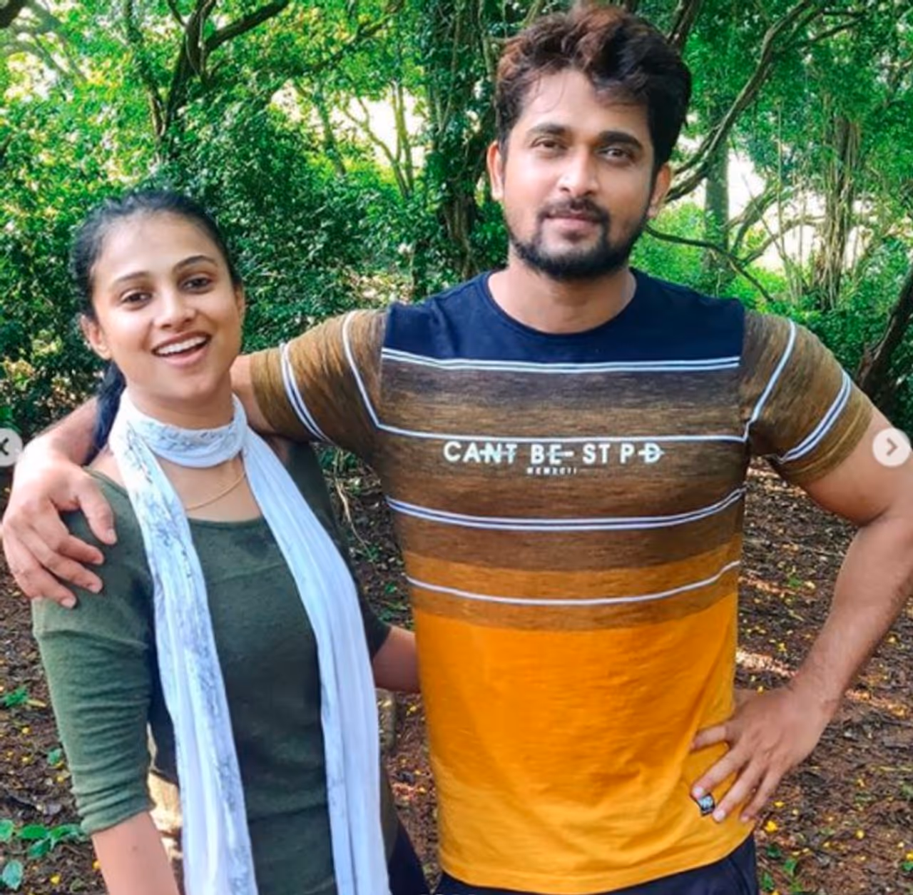 <p>ನಮ್ ಬಗ್ಗೆ ತಿಳಿದೂ ತಪ್ಪು ಸುದ್ದಿ ಬರ್ದೋರು ಇನ್ನೂ ಕನ್ಫ್ಯೂಸ್ ಆಗ್ಲಿ ಅಂದ್ರು ನಟ ಚಂದನ್..!</p> <p>ನಮ್ ಬಗ್ಗೆ ತಿಳಿದೂ ತಪ್ಪು ಸುದ್ದಿ ಬರ್ದೋರು ಇನ್ನೂ ಕನ್ಫ್ಯೂಸ್ ಆಗ್ಲಿ ಅಂದ್ರು ನಟ ಚಂದನ್..!</p>