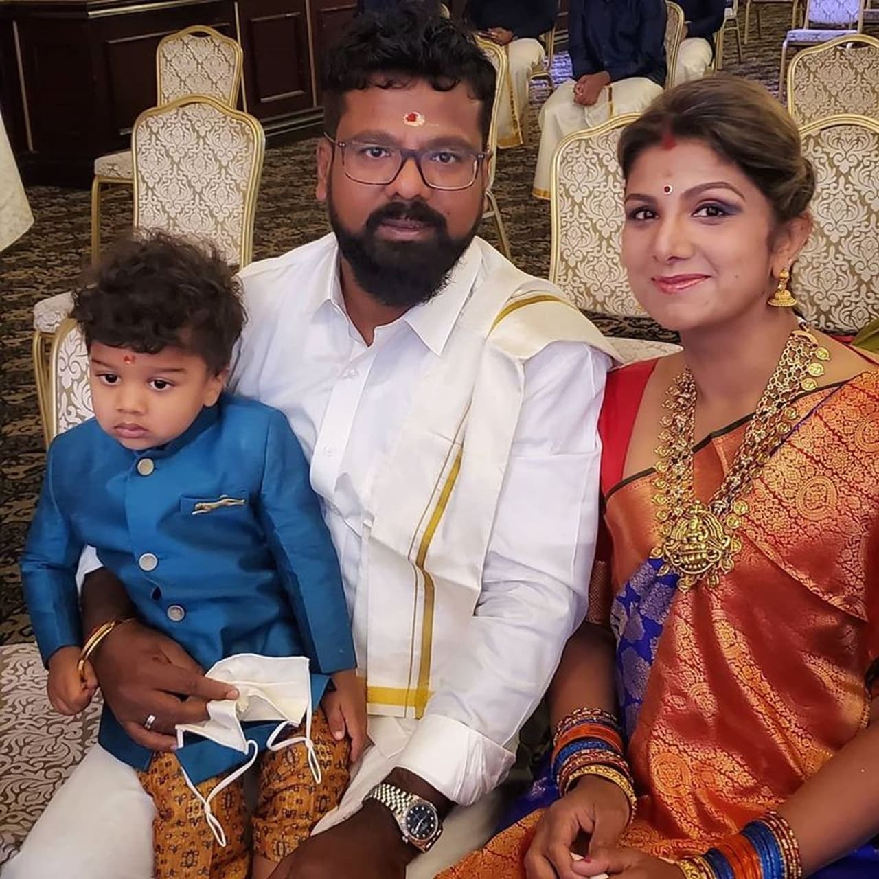 <p>கணவர் மற்றும் மகனுடன் செம்ம கியூட்டா ரம்பா கொடுக்குற போஸ் பாருங்க </p> <p>கணவர் மற்றும் மகனுடன் செம்ம கியூட்டா ரம்பா கொடுக்குற போஸ் பாருங்க </p>