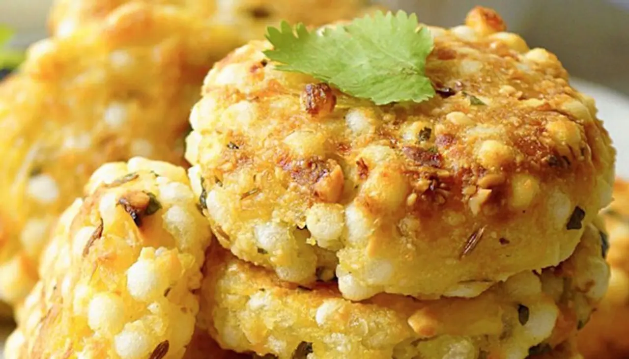 <p style="text align: justify;">Navratri brings a wave of enthusiasm and thrill as we worship Goddess Durga. Along with the festive fever, it's the lip smacking Vrat food that we all hog on. Let's take a look at five interesting recipes, you may make this Navartai along with the usual Sabudana Khichdi.</p><p style="text align: justify;"> </p> <p style="text align: justify;">Navratri brings a wave of enthusiasm and thrill as we worship Goddess Durga. Along with the festive fever, it's the lip smacking Vrat food that we all hog on. Let's take a look at five interesting recipes, you may make this Navartai along with the usual Sabudana Khichdi.</p><p style="text align: justify;"> </p>