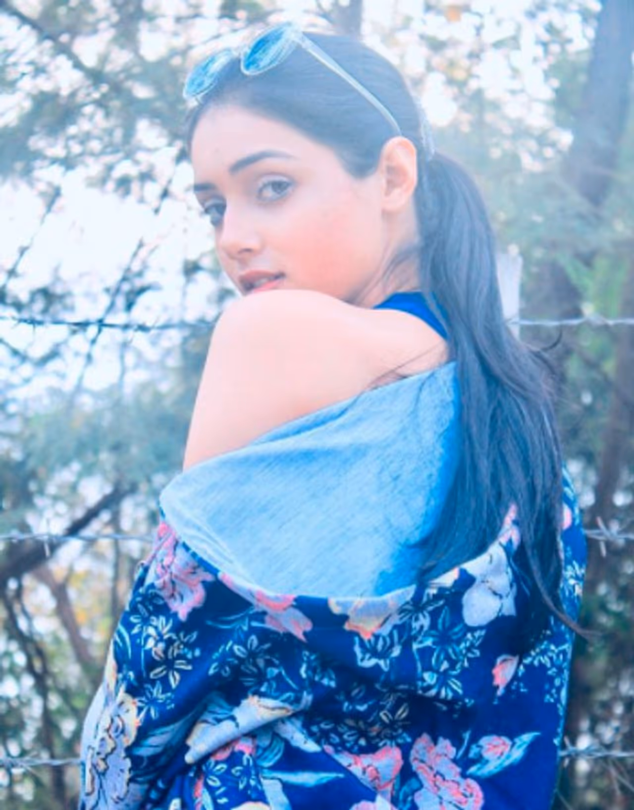 <p>ತೆರೆಯ ಮೇಲೆ ರಾಧಾ ಕೃಷ್ಣರಾಗಿ ತಮ್ಮ ಕೆಮೆಸ್ಟ್ರಿ ಮೂಲಕ ವೀಕ್ಷಕರನ್ನು ರಂಜಿಸೋ ಸುಮೇದ್ ಮತ್ತು ಮಲ್ಲಿಕಾ ಫೇಮಸ್.</p> <p>ತೆರೆಯ ಮೇಲೆ ರಾಧಾ ಕೃಷ್ಣರಾಗಿ ತಮ್ಮ ಕೆಮೆಸ್ಟ್ರಿ ಮೂಲಕ ವೀಕ್ಷಕರನ್ನು ರಂಜಿಸೋ ಸುಮೇದ್ ಮತ್ತು ಮಲ್ಲಿಕಾ ಫೇಮಸ್.</p>