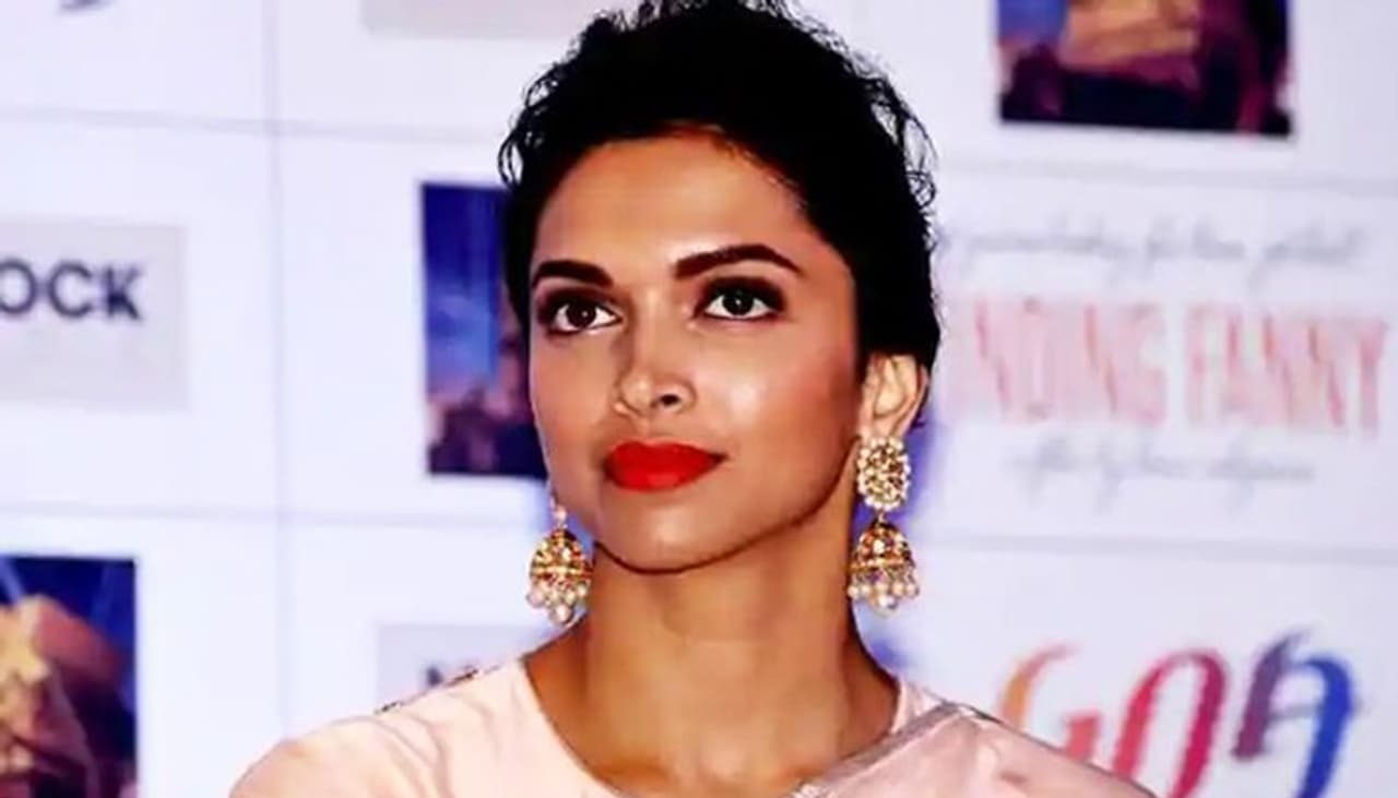 <p>Here are few lesser known facts about the current Bollywood queen Deepika Padukone:</p>