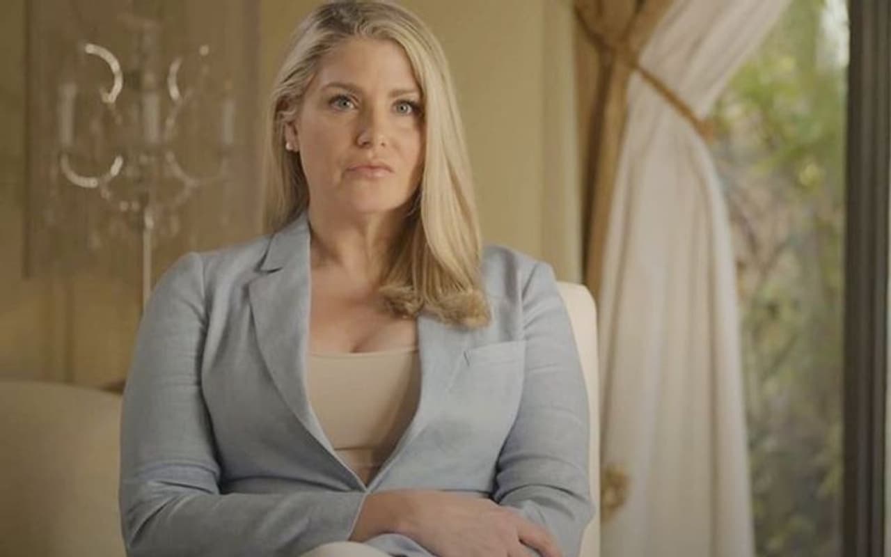 <p>ನಟಿ ರೂಪದರ್ಶಿ ಆಮಿ ಡೋರಿಸ್ ಡೊನಾಲ್ಡ್ ಟ್ರಂಪ್ ವಿರುದ್ಧ ಲೈಂಗಿಕ ದೌರ್ಜನ್ಯ ಆರೋಪ ಮಾಡಿದ್ದಾರೆ</p>