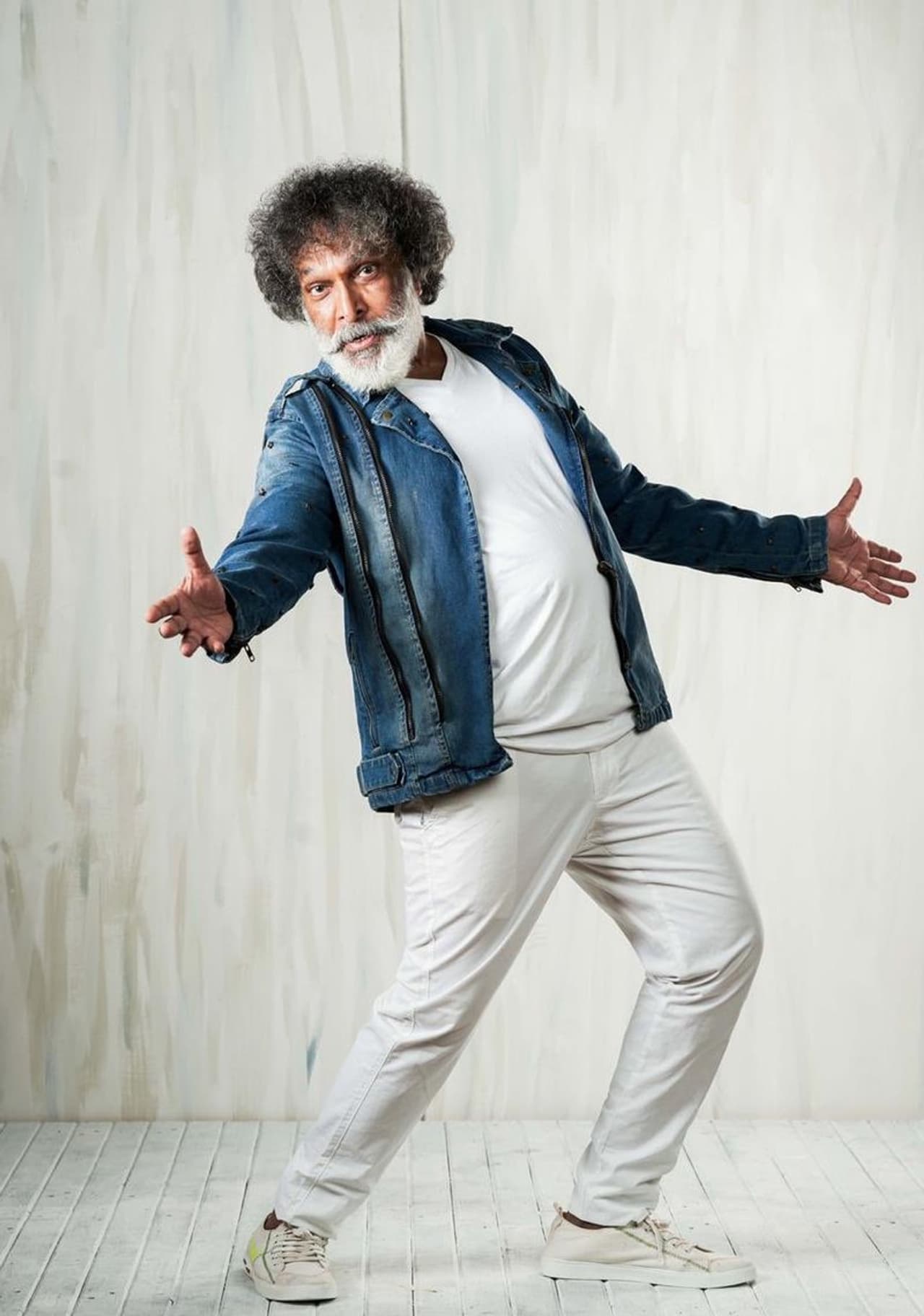 <p>தமிழ் சினிமாவில் உலக நாயகன் கமல் ஹாசனுக்கு அடுத்து நடிப்பிற்காக எதையும் செய்ய துணிபவர் நடிகர் நாசர். எந்த ஒரு கேரக்டரைக் கொடுத்தாலும் அதற்கு தனது நடிப்பால் உயிர் கொடுக்கும் வித்தைக்காரர். </p> <p>தமிழ் சினிமாவில் உலக நாயகன் கமல் ஹாசனுக்கு அடுத்து நடிப்பிற்காக எதையும் செய்ய துணிபவர் நடிகர் நாசர். எந்த ஒரு கேரக்டரைக் கொடுத்தாலும் அதற்கு தனது நடிப்பால் உயிர் கொடுக்கும் வித்தைக்காரர். </p>