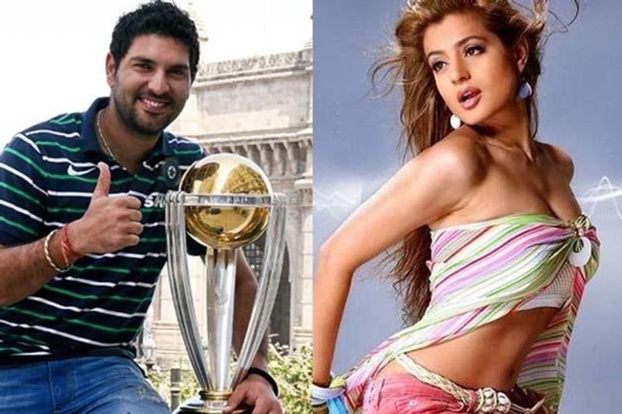 <p>అమీషా పటేల్తో యువరాజ్ సింగ్ డేటింగ్ చేశాడని వార్తలు వచ్చాయి...</p> <p>అమీషా పటేల్తో యువరాజ్ సింగ్ డేటింగ్ చేశాడని వార్తలు వచ్చాయి...</p>