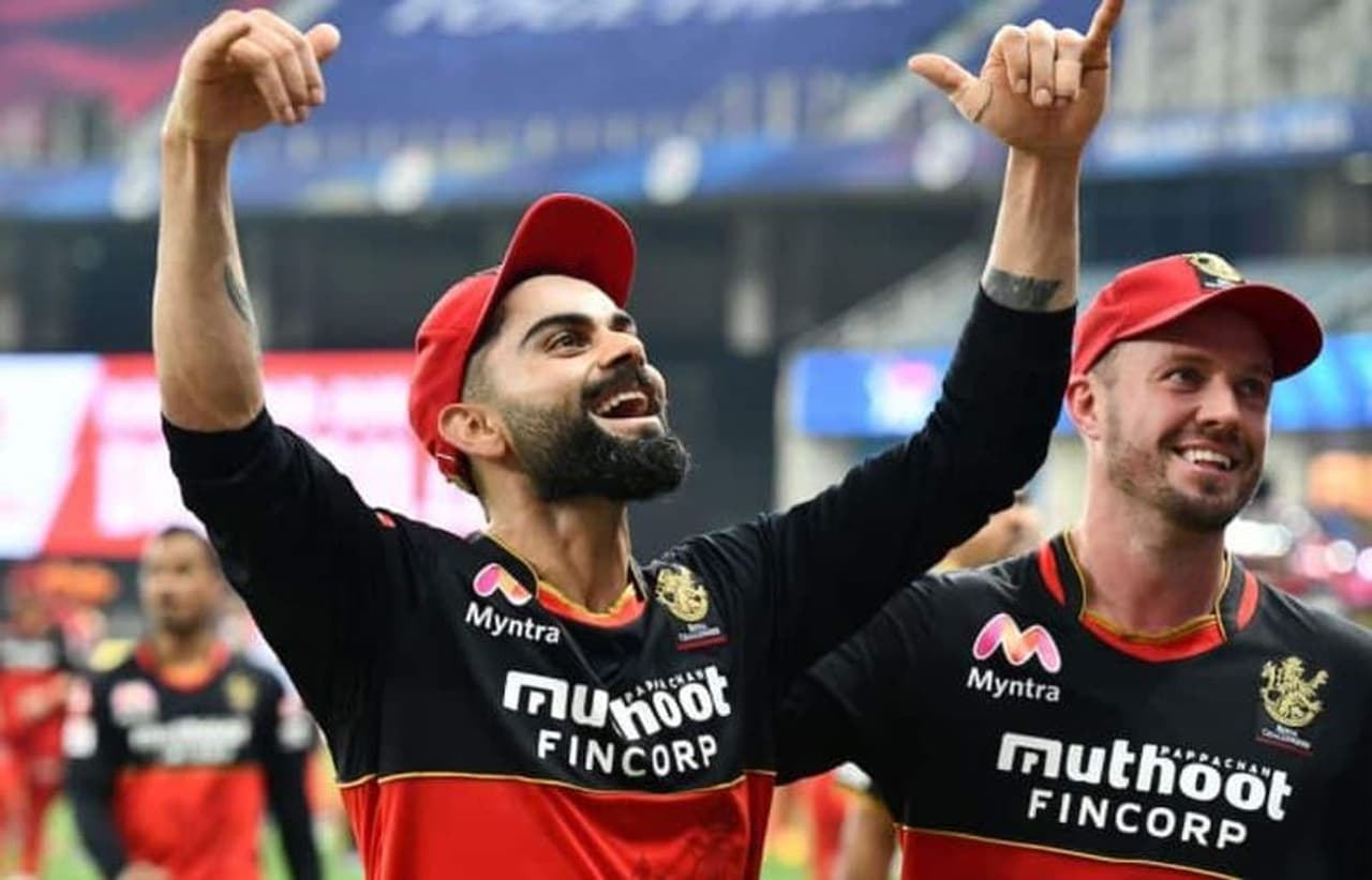 <p>ஐபிஎல் 13வது சீசன் விறுவிறுப்பாக நடந்துவருகிறது. வழக்கம்போலவே இந்த சீசனிலும் முதல் முறையாக கோப்பையை வெல்லும் முனைப்பில் களமிறங்கிய ஆர்சிபி அணி, சன்ரைசர்ஸ் ஹைதராபாத்துக்கு எதிரான முதல் போட்டியில் வெற்றி பெற்று வெற்றியுடன் இந்த சீசனை தொடங்கியுள்ளது.</p> <p>ஐபிஎல் 13வது சீசன் விறுவிறுப்பாக நடந்துவருகிறது. வழக்கம்போலவே இந்த சீசனிலும் முதல் முறையாக கோப்பையை வெல்லும் முனைப்பில் களமிறங்கிய ஆர்சிபி அணி, சன்ரைசர்ஸ் ஹைதராபாத்துக்கு எதிரான முதல் போட்டியில் வெற்றி பெற்று வெற்றியுடன் இந்த சீசனை தொடங்கியுள்ளது.</p>