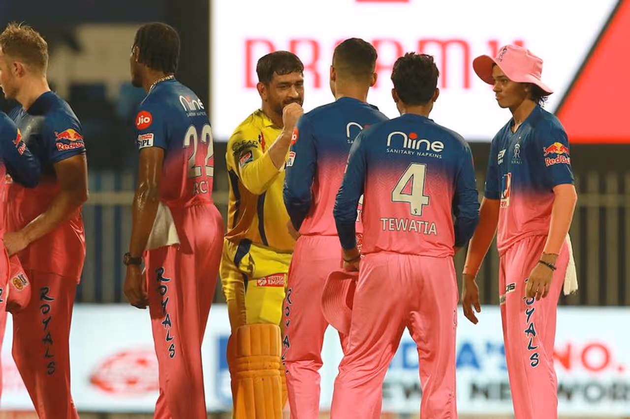 <p>ஐபிஎல் 13வது சீசனின் மும்பை இந்தியன்ஸுக்கு எதிரான முதல் போட்டியில் அபார வெற்றி பெற்ற சிஎஸ்கே, ராஜஸ்தான் ராயல்ஸ் அணிக்கு எதிரான நேற்றைய போட்டியில் தோல்வியை தழுவியது.<br />&nbsp;</p>