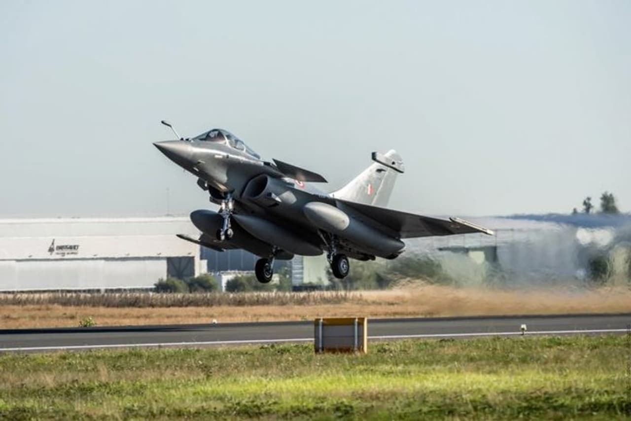 <p><strong>Rafale</strong></p><p>Rafale is a 4.5 generation, twin engine omnirole, air supremacy, interdiction, aerial reconnaissance, ground support, in depth strike, anti ship and nuclear deterrence fighter aircraft, equipped with a wide range of weapons. The IAF is operating its newly inducted Rafale fighter jets in the Ladakh theatre where the military is on its highest state of alert.<br />SU 30 MKI<br />&nbsp;</p>