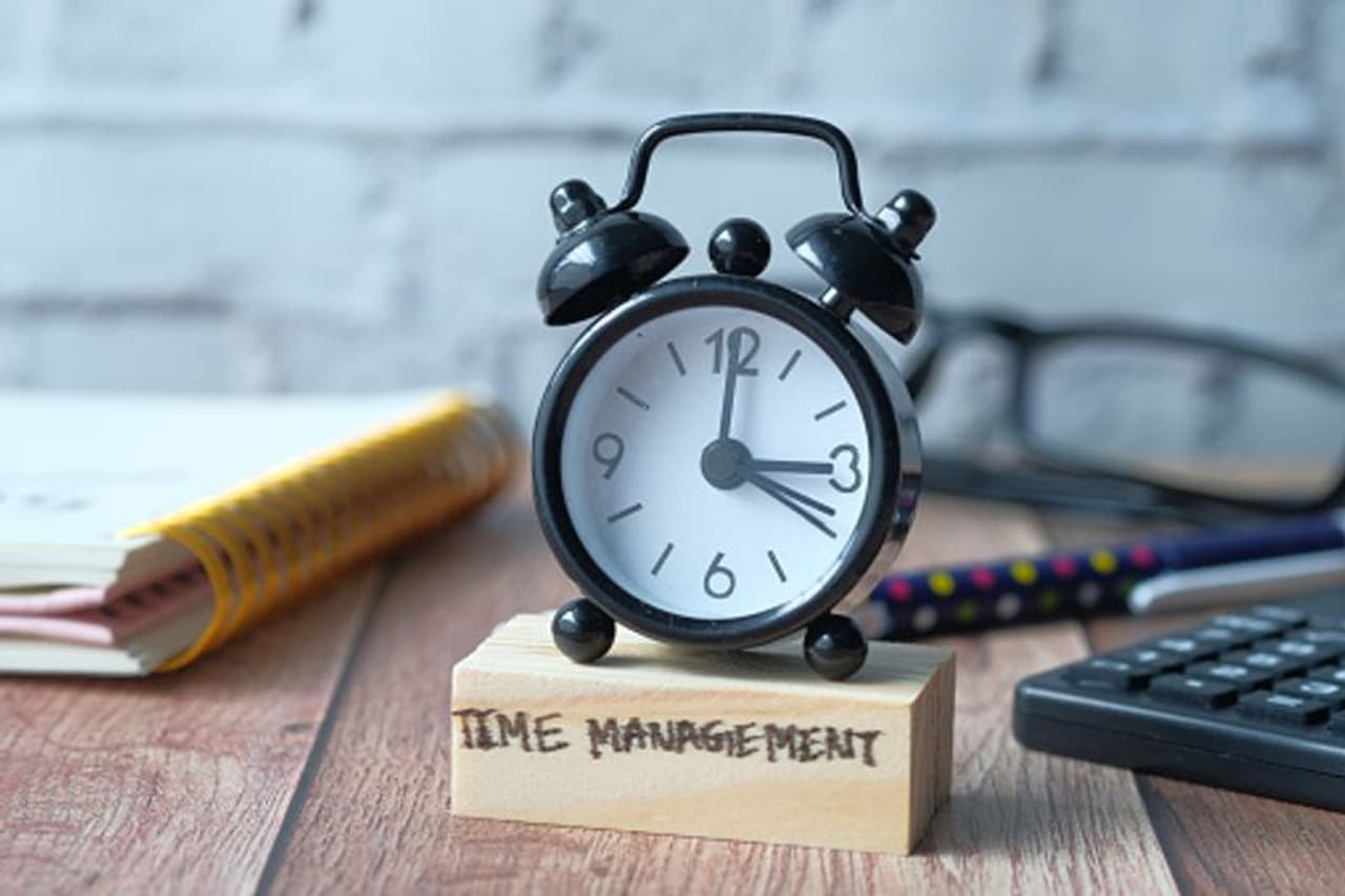 <p><strong>Stop feeling guilty: </strong>Most of us prefer to wallow in misery rather than ask the HRs or bosses for a change in our office timings or holiday schedule. The issue stems from guilt and fear. It is double edged because you fear that your boss may say no, and you feel guilty that you will be jeopardising your chances at promotion or incentives. This build of guilt makes you resent the company and ultimately it will affect your work. So, learn to ask for what you want. At most, you may be rejected but you should not feel guilty at having to seek personal time for yourself.</p> <p><strong>Stop feeling guilty: </strong>Most of us prefer to wallow in misery rather than ask the HRs or bosses for a change in our office timings or holiday schedule. The issue stems from guilt and fear. It is double edged because you fear that your boss may say no, and you feel guilty that you will be jeopardising your chances at promotion or incentives. This build of guilt makes you resent the company and ultimately it will affect your work. So, learn to ask for what you want. At most, you may be rejected but you should not feel guilty at having to seek personal time for yourself.</p>