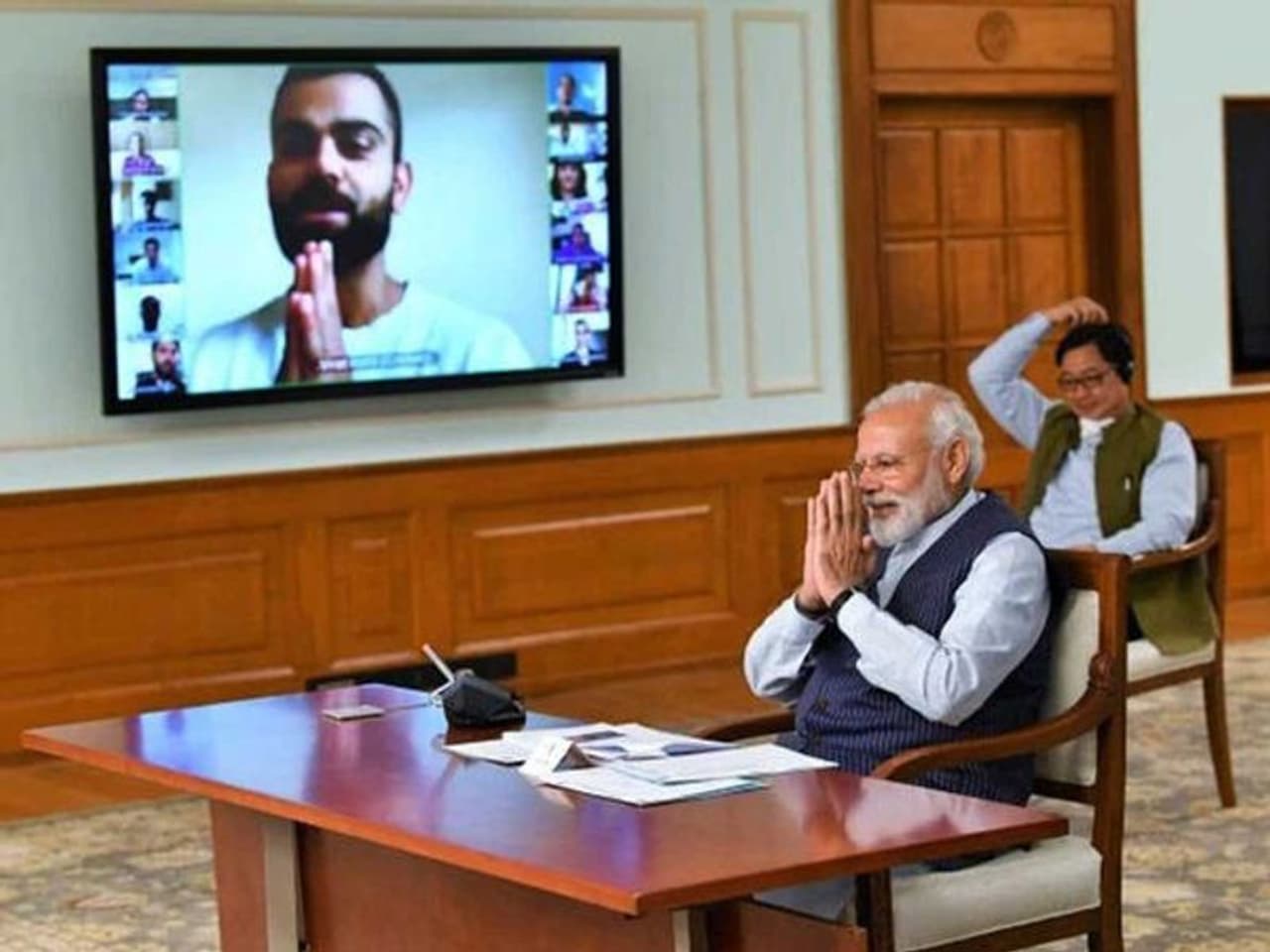 <p>நரேந்திர மோடி:&nbsp;<br />நீங்கள் யோ யோ பரிசோதனையும் செய்ய வேண்டுமா? யோ யோ சோதனை என்றால் என்ன?<br />&nbsp;</p>