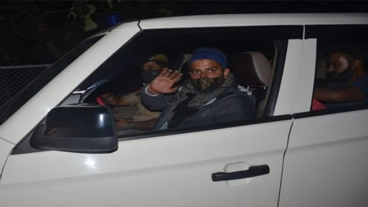 <p>ಹೌದು ರೈನಾ ಸದ್ಯ ಜಮ್ಮು ಕಾಶ್ಮೀರದಲ್ಲಿದ್ದಾರೆ. </p> <p>ಹೌದು ರೈನಾ ಸದ್ಯ ಜಮ್ಮು ಕಾಶ್ಮೀರದಲ್ಲಿದ್ದಾರೆ. </p>