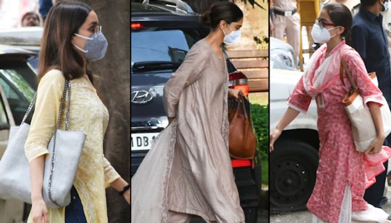 <p>Actress Deepika Padukone, Sara Ali Khan, Shraddha Kapoor and Rakul Preet Singh appeared before NCB for a drug angle case linked to the death of Sushant Singh Rajput. The actresses were photographed while arriving at the NCB office and we couldn't miss out the looks they sported. Let's decode their faishon statements one by one.</p> <p>Actress Deepika Padukone, Sara Ali Khan, Shraddha Kapoor and Rakul Preet Singh appeared before NCB for a drug angle case linked to the death of Sushant Singh Rajput. The actresses were photographed while arriving at the NCB office and we couldn't miss out the looks they sported. Let's decode their faishon statements one by one.</p>