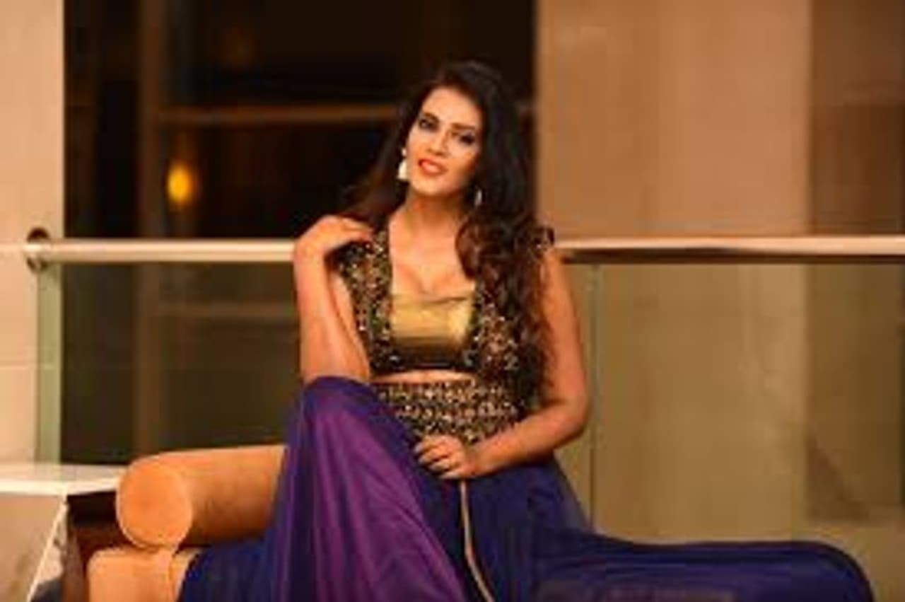 மீரா மீதுன் மீரா மீதுன்