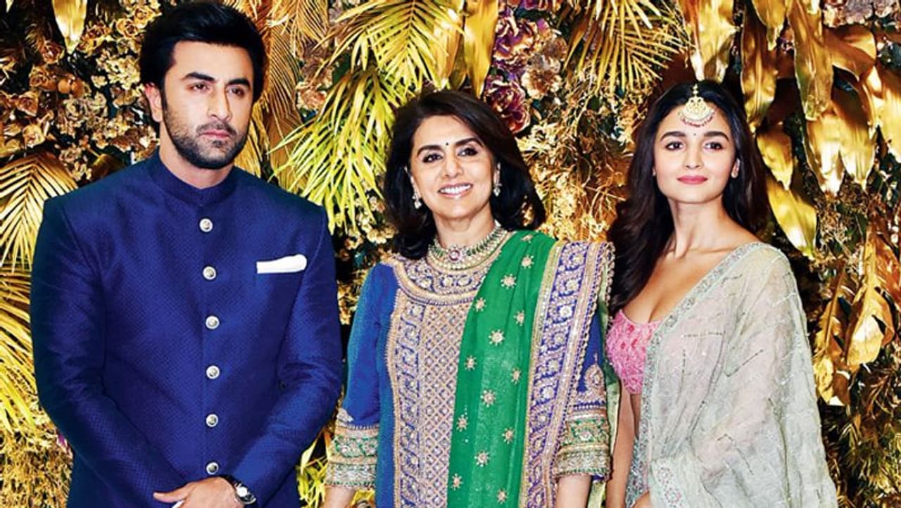 <p style="text align: justify;">Ranbir Kapoor and Alia Bhatt are one of the stunning couples of the Bollywood industry. Ever since fans discovered them being in a romantic relationship, they cant wait for the duo to get married and tie the knot of love.</p>