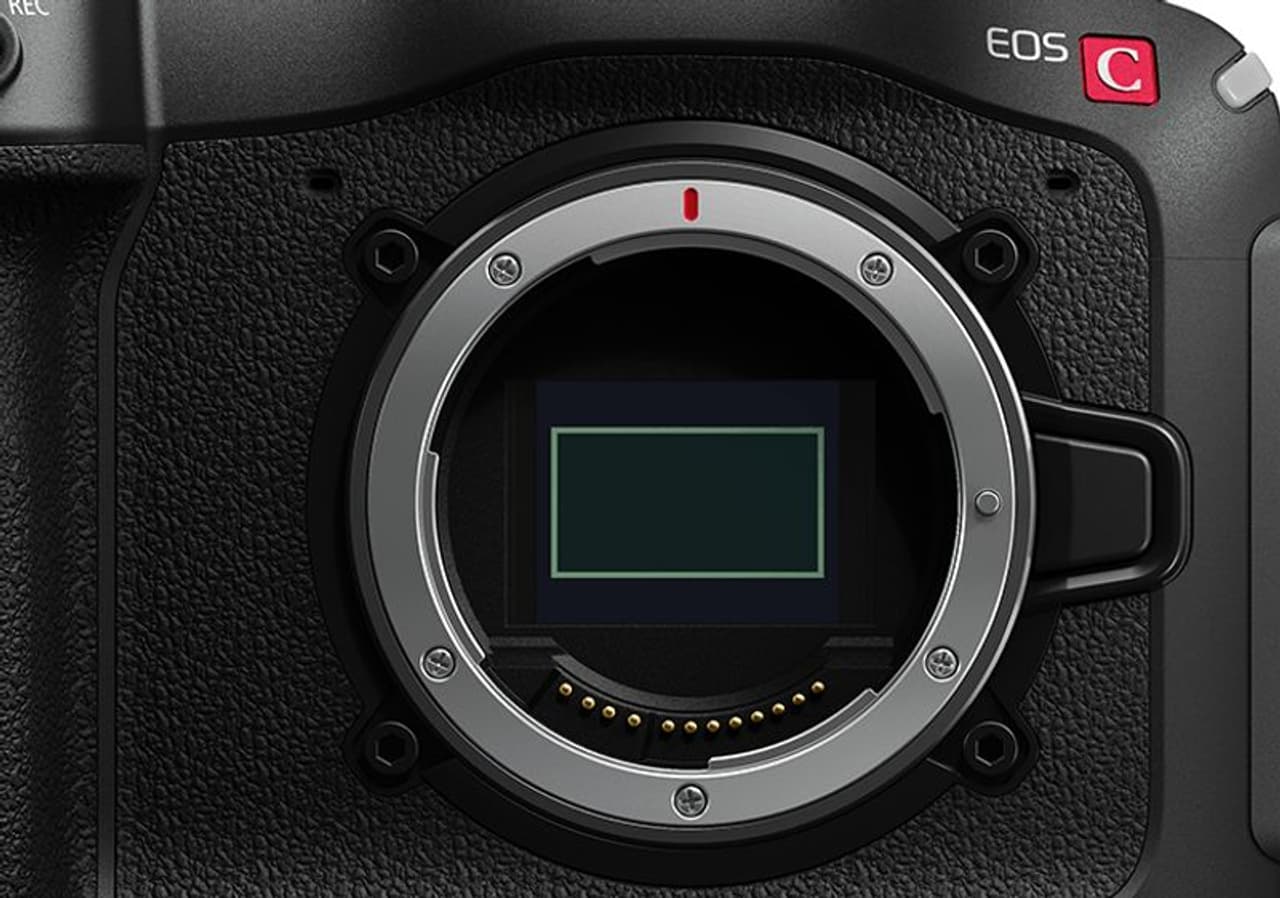 <p>കനോണിന്റെ RF മൗണ്ടിലുള്ള ആദ്യത്തെ സിനിമ ക്യാമറയാണ് C70.</p> <p>കനോണിന്റെ RF മൗണ്ടിലുള്ള ആദ്യത്തെ സിനിമ ക്യാമറയാണ് C70.</p>