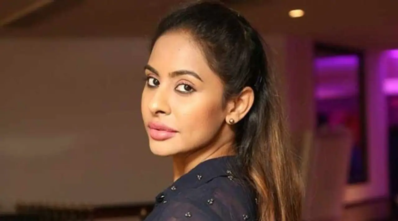 <p style="text align: justify;">Sri Reddy is again in the news because of her cheap comments on top South actresses, Samantha Akkineni and Trisha. </p> <p style="text align: justify;">Sri Reddy is again in the news because of her cheap comments on top South actresses, Samantha Akkineni and Trisha. </p>