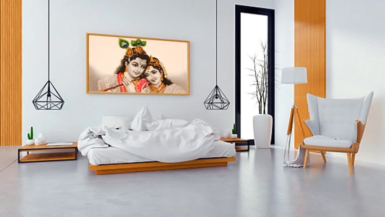 <p>ಬೆಡ್ರೂಮ್ನಲ್ಲಿ ರಾಧಾ ಕೃಷ್ಣರ ಫೋಟೊವನ್ನ ಇಡಿ. ಇದರಿಂದ ಪ್ರೀತಿ ಹೆಚ್ಚಾಗುತ್ತದೆ. </p> <p>ಬೆಡ್ರೂಮ್ನಲ್ಲಿ ರಾಧಾ ಕೃಷ್ಣರ ಫೋಟೊವನ್ನ ಇಡಿ. ಇದರಿಂದ ಪ್ರೀತಿ ಹೆಚ್ಚಾಗುತ್ತದೆ. </p>